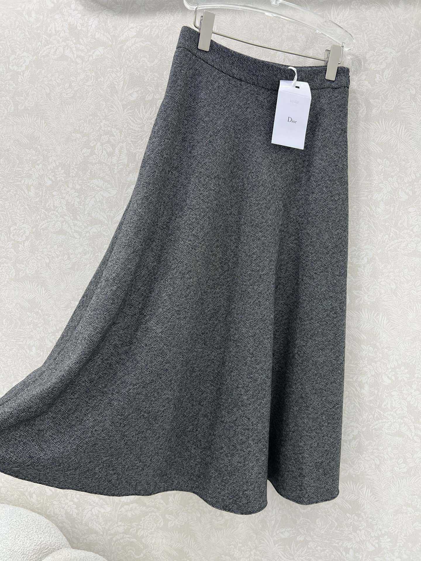 🔥🔥Dio* 25Fw早秋新款净色羊毛真丝内衬半裙 独家高版出品！百分百真丝内衬  1947年推出经典款