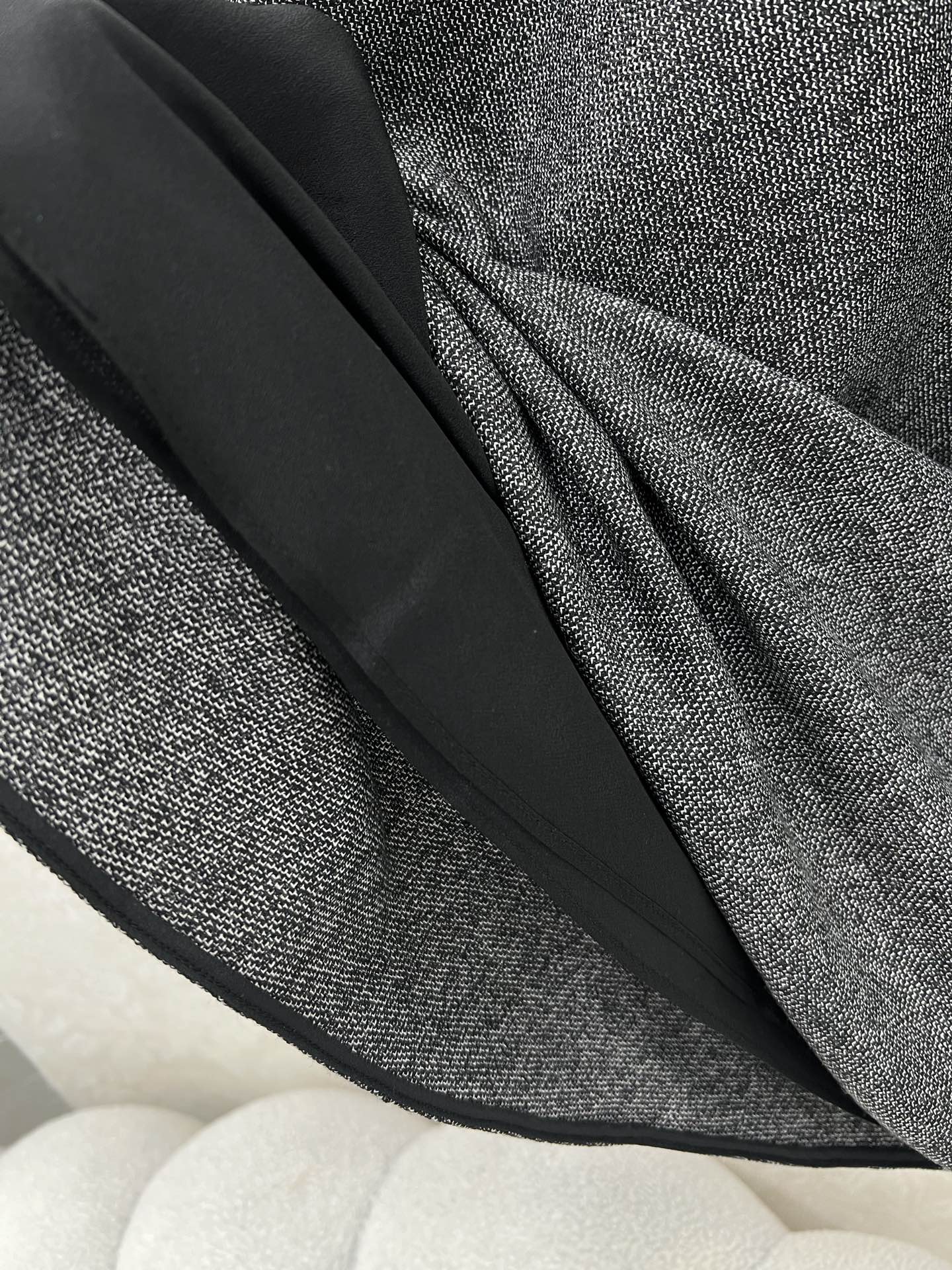 🔥🔥Dio* 25Fw早秋新款净色羊毛真丝内衬半裙 独家高版出品！百分百真丝内衬  1947年推出经典款