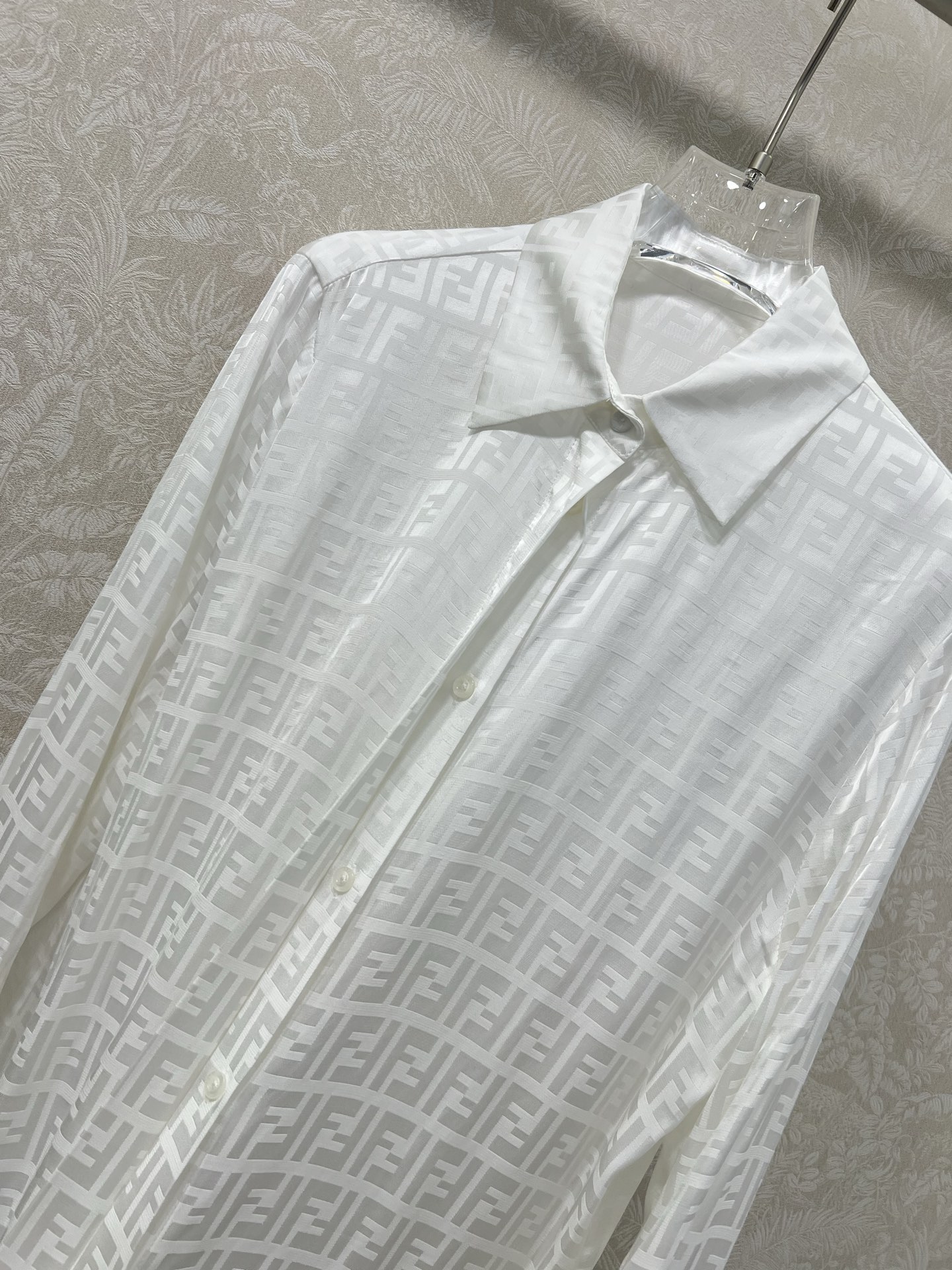 🔥🔥FEND*25新款复古翻领提花暗纹衬衣 定制YB进口双F提花面料 整体净色超级高档 舒适垂感有型  