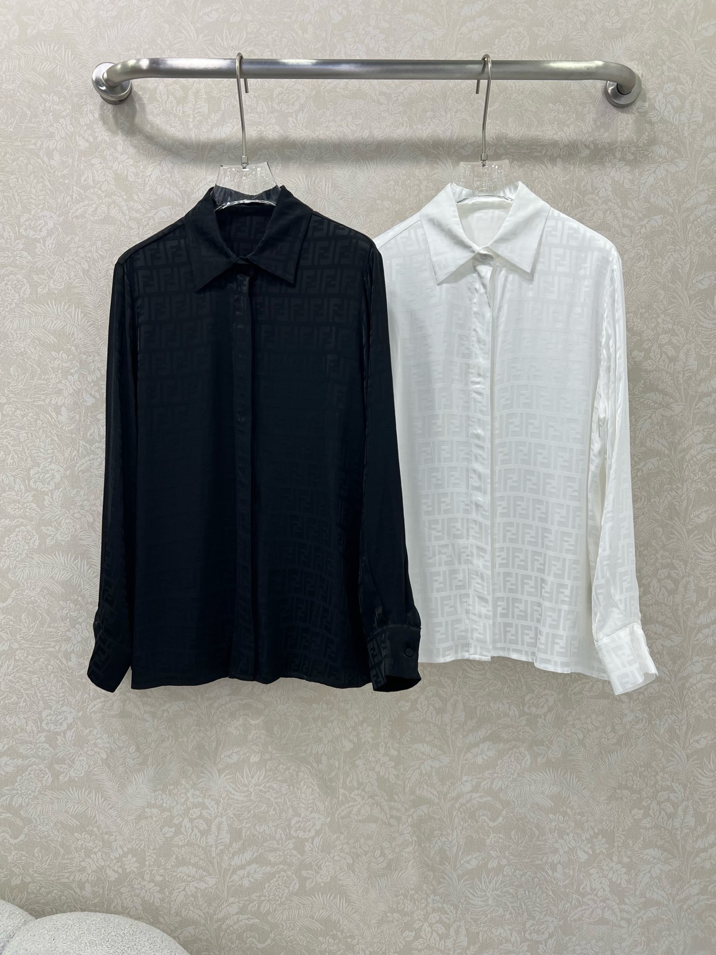 🔥🔥FEND*25新款复古翻领提花暗纹衬衣 定制YB进口双F提花面料 整体净色超级高档 舒适垂感有型  