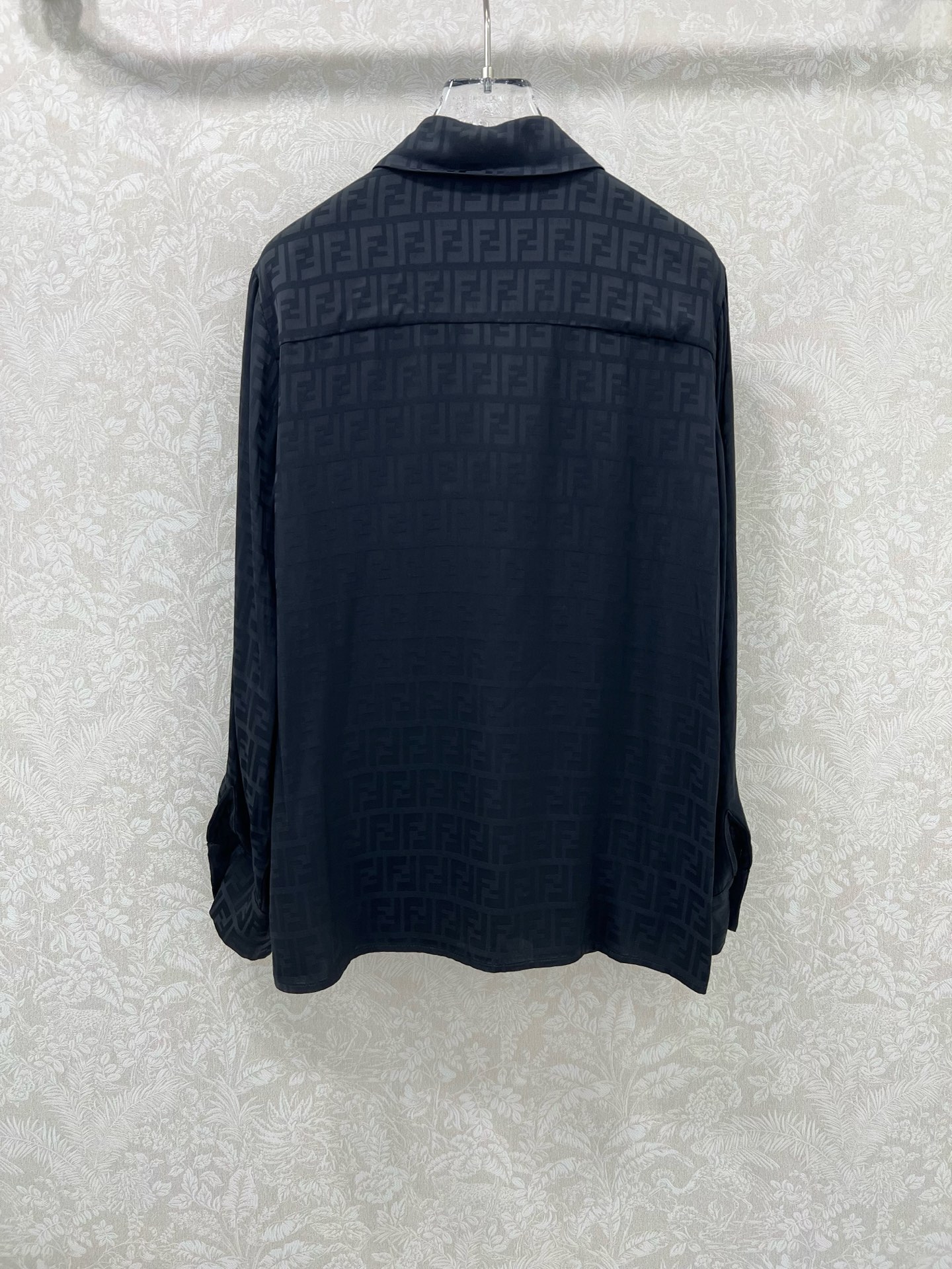 🔥🔥FEND*25新款复古翻领提花暗纹衬衣 定制YB进口双F提花面料 整体净色超级高档 舒适垂感有型  