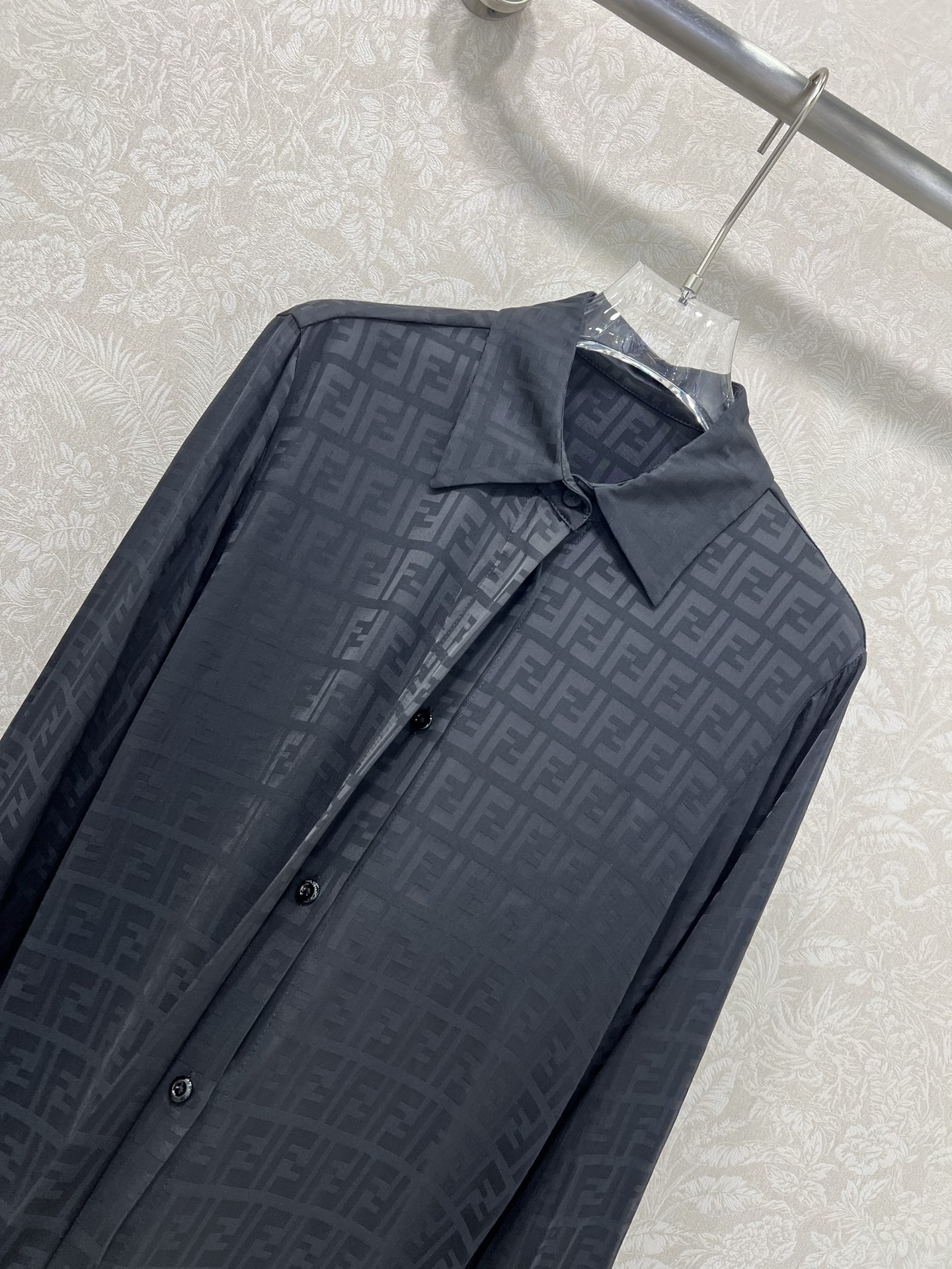 🔥🔥FEND*25新款复古翻领提花暗纹衬衣 定制YB进口双F提花面料 整体净色超级高档 舒适垂感有型  