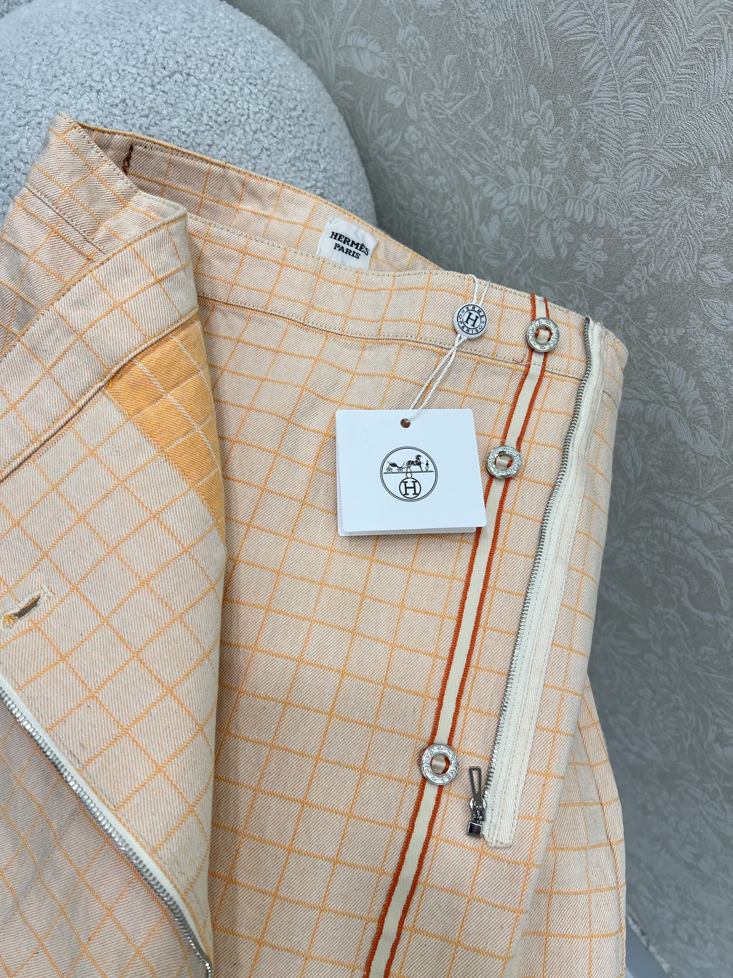 🔥🔥Herme*25橘粉色格纹拉链短裙 定制YB斜纹棉牛仔材质 质感高级 穿搭有型 通体定位格纹满铺 垫