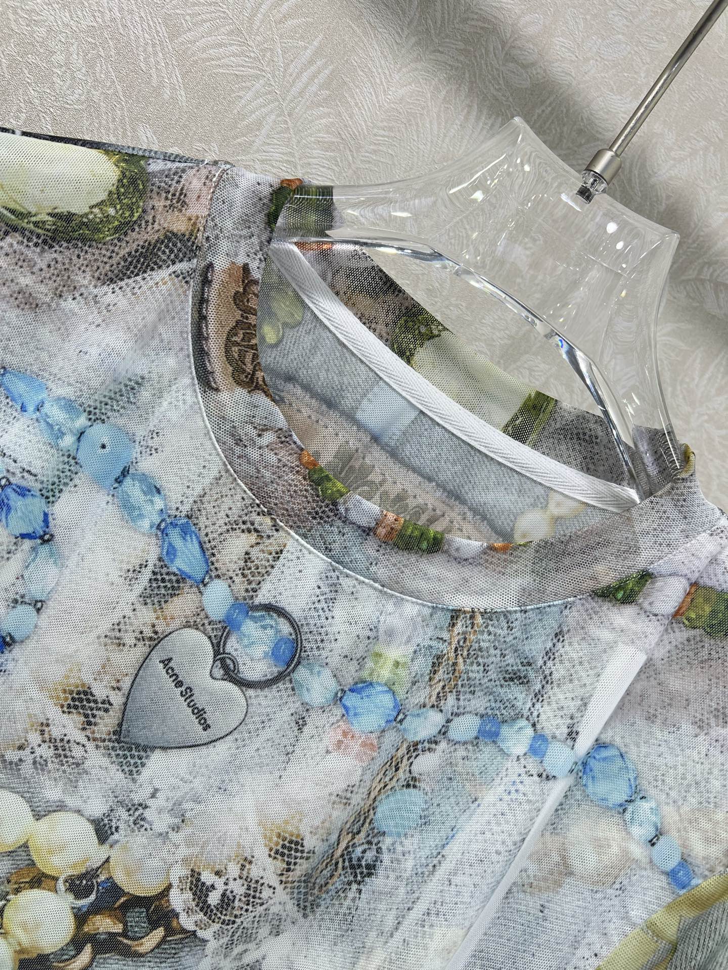 🔥🔥Acne*25新款网纱打底衫~珠宝珍珠水墨晕染logo印花  网纱面料亲肤又透气  超级轻薄 单看不