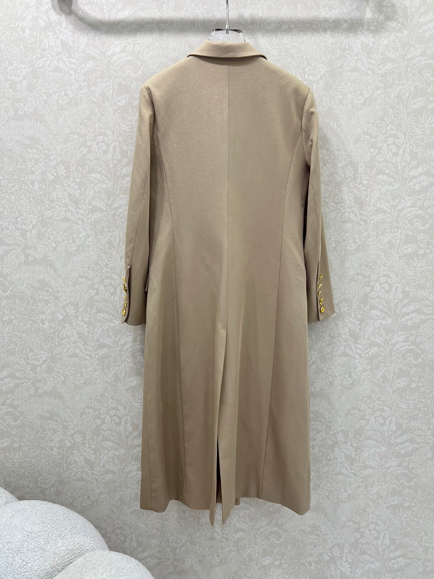 🔥🔥Sch*法国本土品牌 25新款长款大衣外套 大翻领双排扣设计 整件定制五金 衣边精美刻度金线刺绣 展