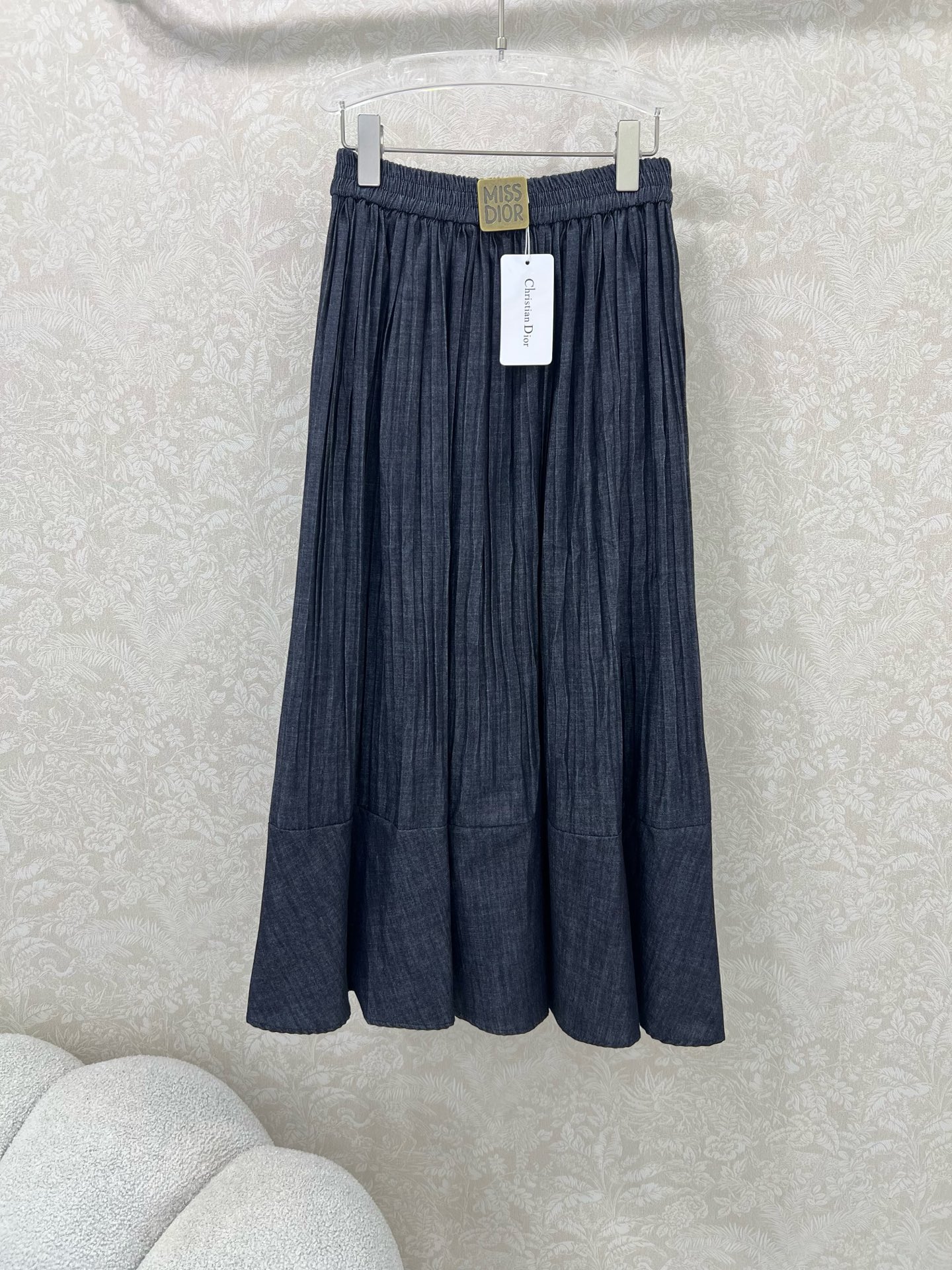 🔥🔥 DIO*迪/奥   25新款牛仔半裙💙腰头miss Dio*五金牌装饰 超级大摆的裙身用足面料打造