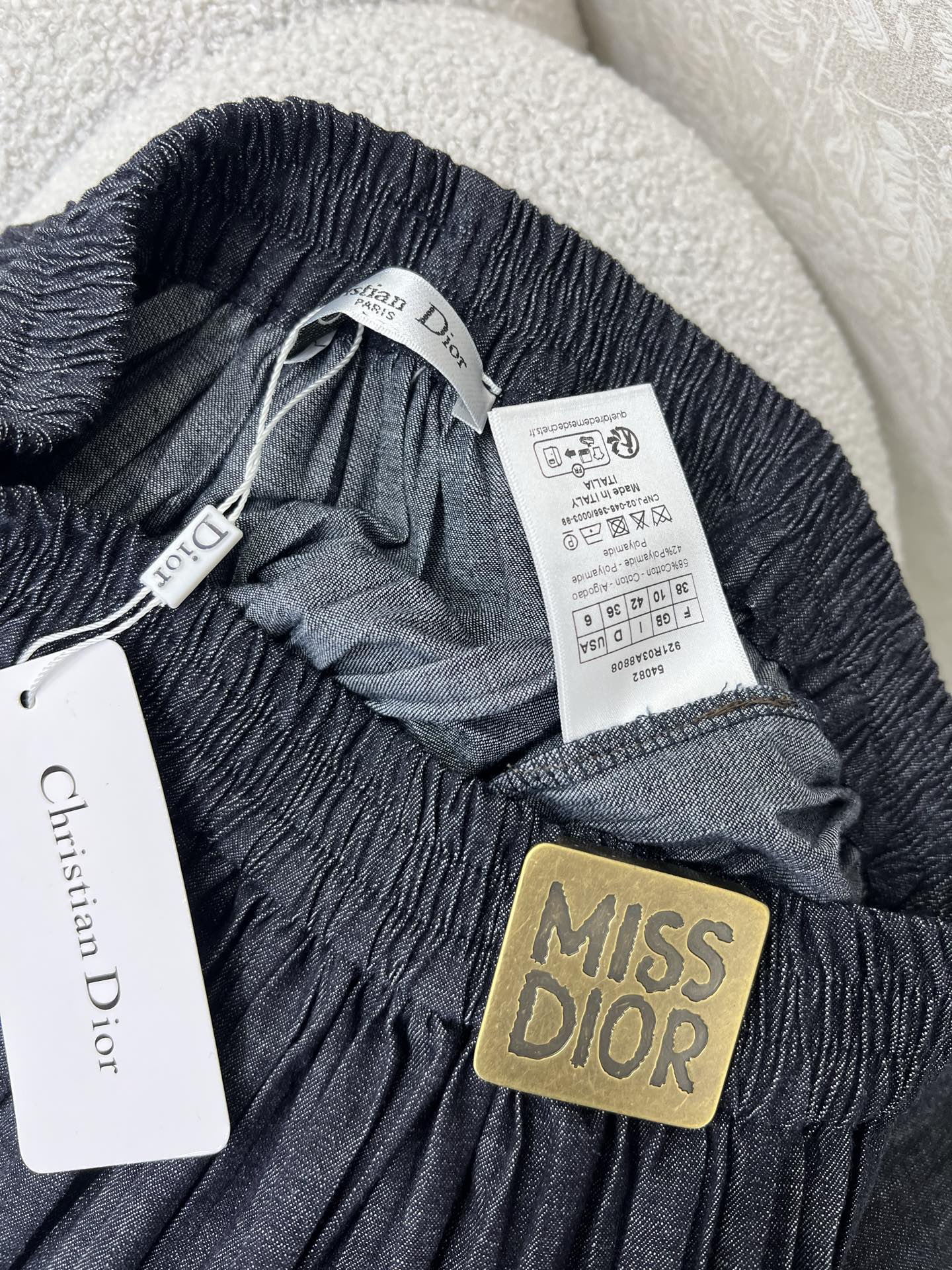 🔥🔥 DIO*迪/奥   25新款牛仔半裙💙腰头miss Dio*五金牌装饰 超级大摆的裙身用足面料打造