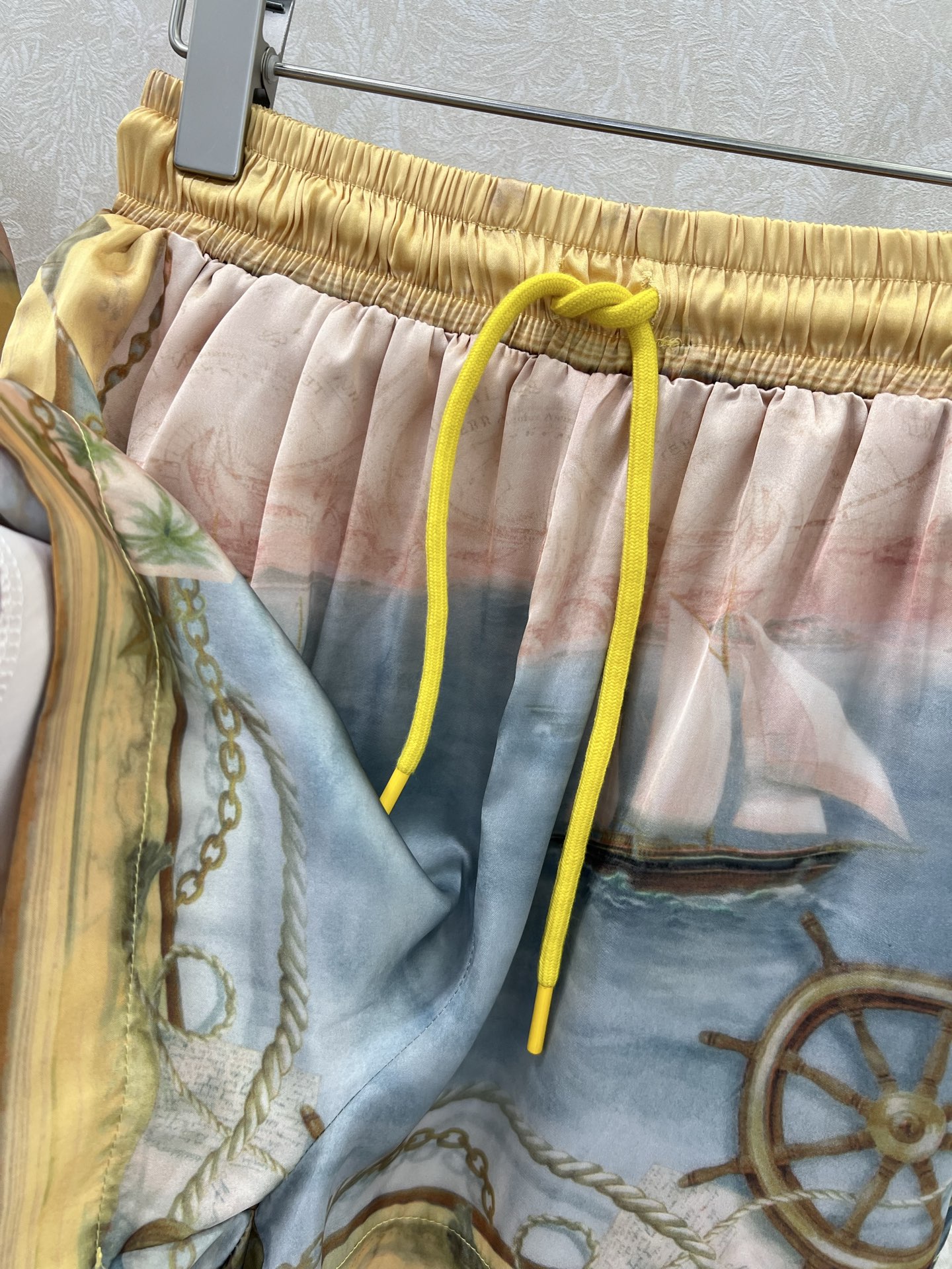 🔥🔥Zimmerman*兹/默曼25新款🏖沙滩度假系列 翻领前排扣上衣➕短裤套装  翻领定位花👗选用定制