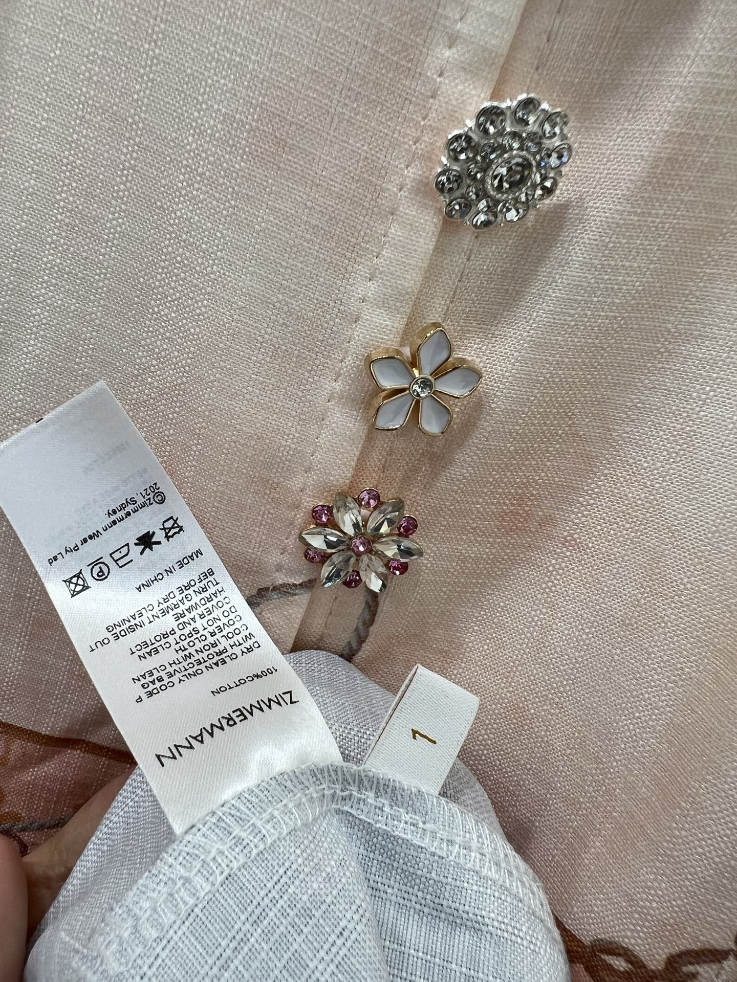 🔥🔥Zimmerman*兹/默曼 25新款🏖沙滩度假系列 同步上新啦~长款‼️连衣裙 小立领和灯笼袖设计