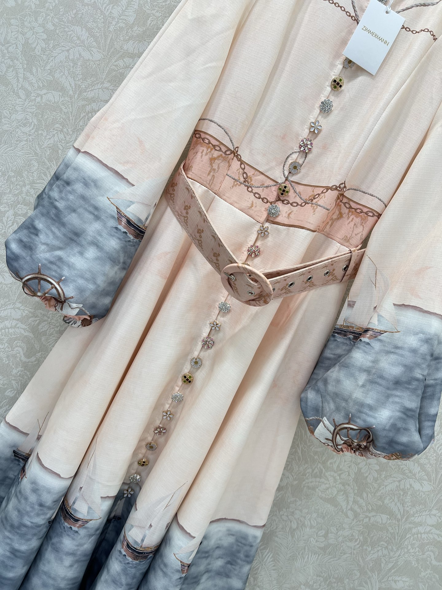 🔥🔥Zimmerman*兹/默曼 25新款🏖沙滩度假系列 同步上新啦~长款‼️连衣裙 小立领和灯笼袖设计