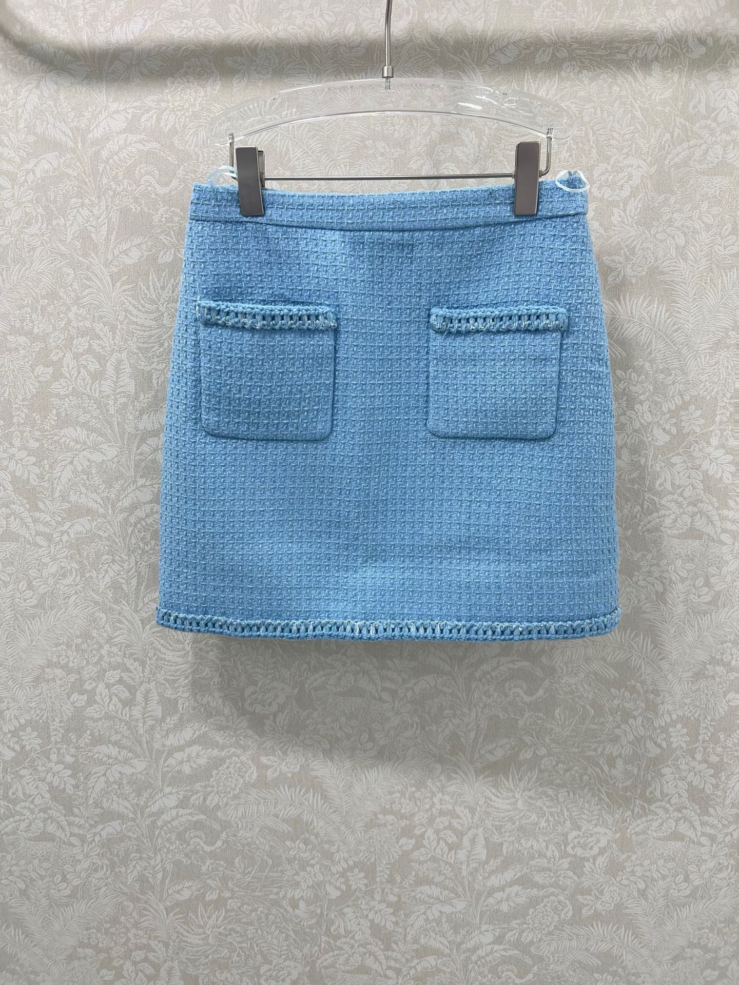 🔥🔥Chan*l粗纺捆边洋装短裙 手工坊系列外套 采用原版定制粗花呢面料，手工包边工艺，内里100%真丝