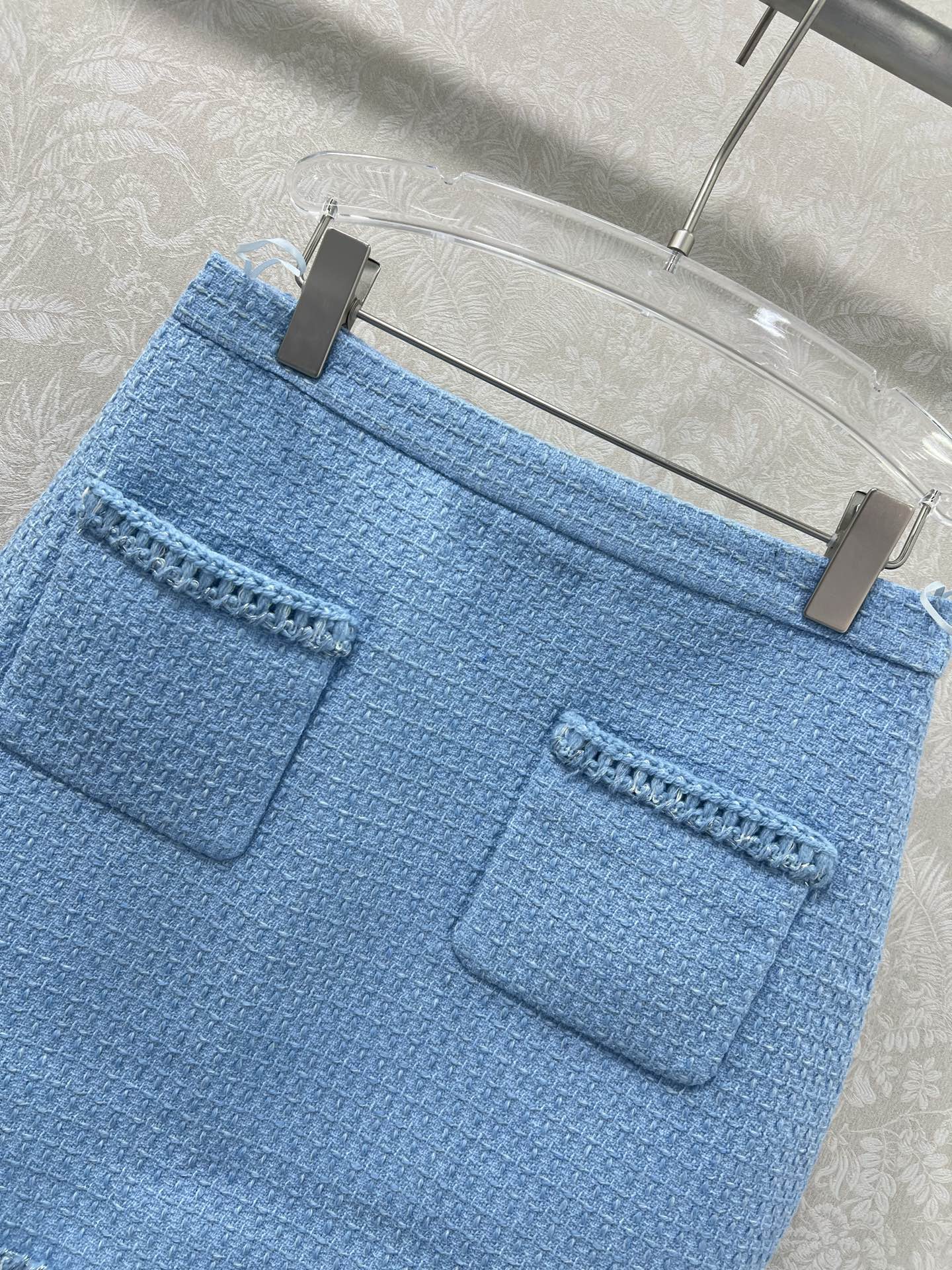 🔥🔥Chan*l粗纺捆边洋装短裙 手工坊系列外套 采用原版定制粗花呢面料，手工包边工艺，内里100%真丝