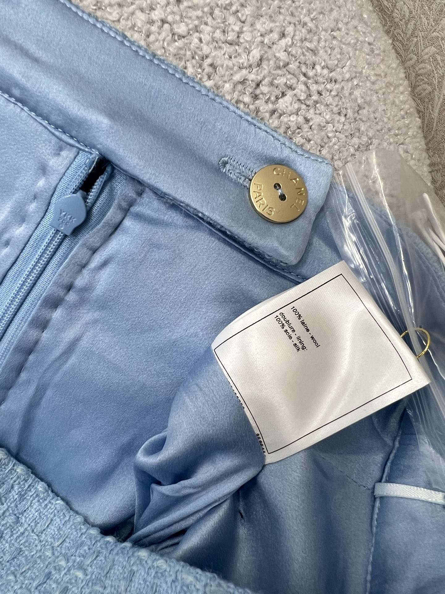 🔥🔥Chan*l粗纺捆边洋装短裙 手工坊系列外套 采用原版定制粗花呢面料，手工包边工艺，内里100%真丝