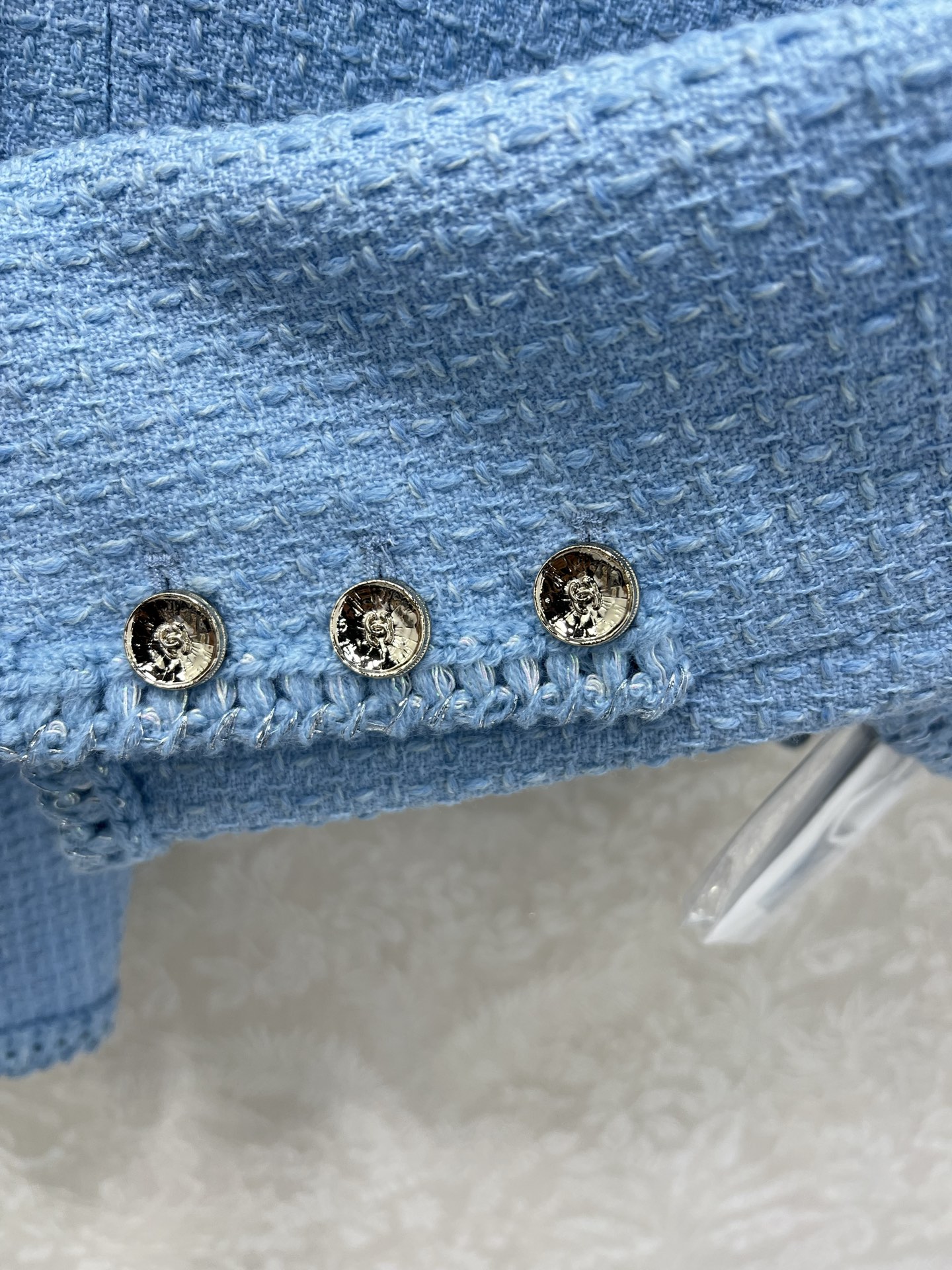 🔥🔥Chan*l粗纺捆边洋装外套 手工坊系列外套 采用原版定制粗花呢面料，手工包边工艺，内里100%真丝