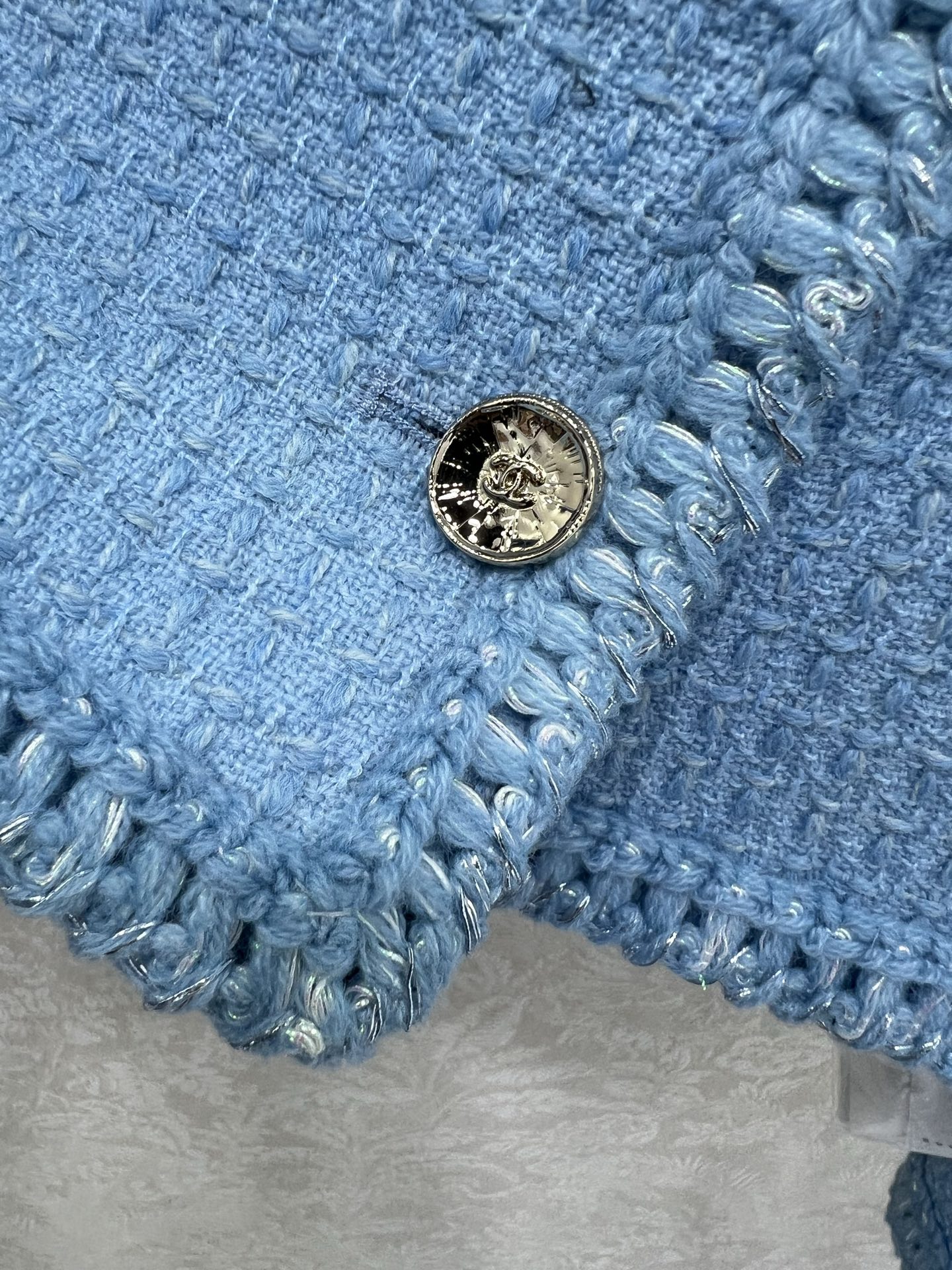 🔥🔥Chan*l粗纺捆边洋装外套 手工坊系列外套 采用原版定制粗花呢面料，手工包边工艺，内里100%真丝