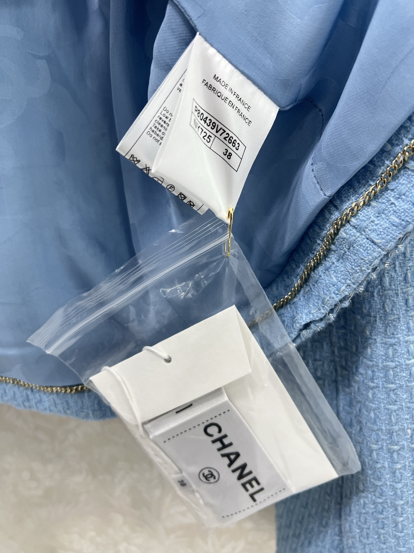 🔥🔥Chan*l粗纺捆边洋装外套 手工坊系列外套 采用原版定制粗花呢面料，手工包边工艺，内里100%真丝