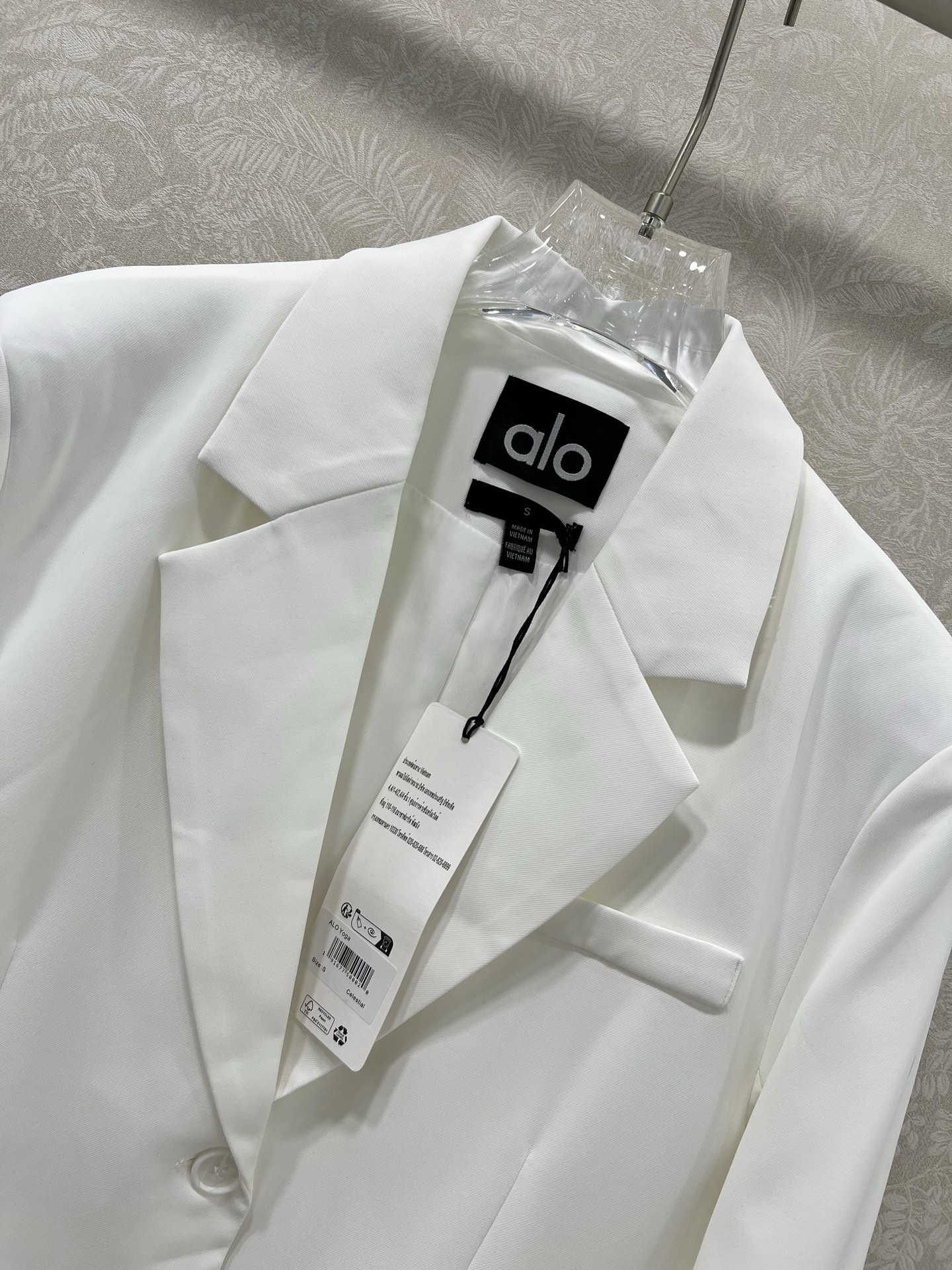 🔥🔥alo*25新款西装外套 西服面料挺度质感都在线 韩版宽松版型 袖臂alo反光logo 细节都到位 