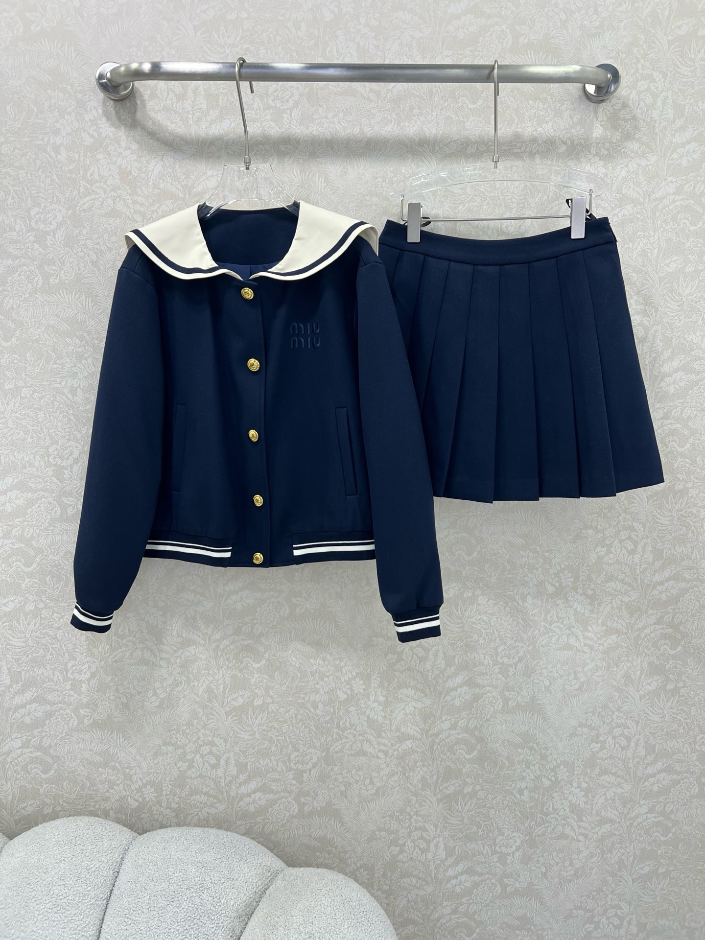 🔥🔥miumi*25新款海军风套装 外套+短裙的组合  披肩拉链夹克外套 经典搭配海军风作品 版型超洋气