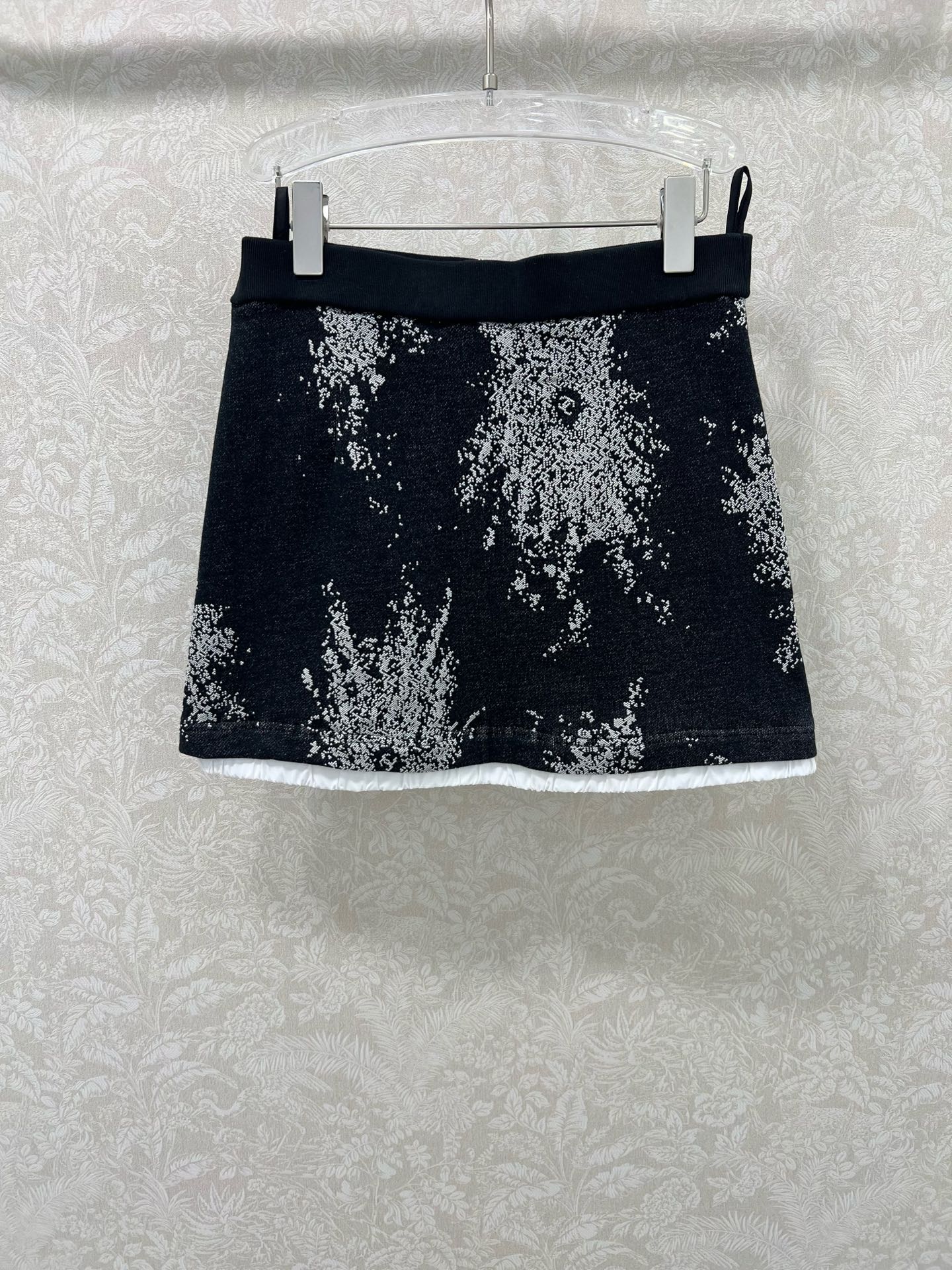 🔥🔥Chan*l 25新款烟花提花短裙！ 定制提花纯棉加绒卫衣面料，yb开发定制，很重工！以经典黑色为底