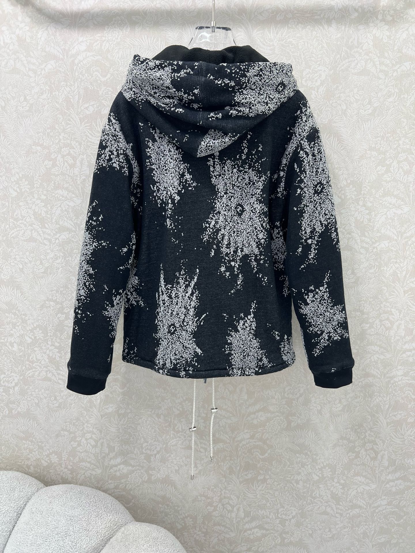 🔥🔥Chan*l 25新款烟花提花连帽拉链外套 ！定制提花纯棉加绒卫衣面料，yb开发定制，很重工！以经典