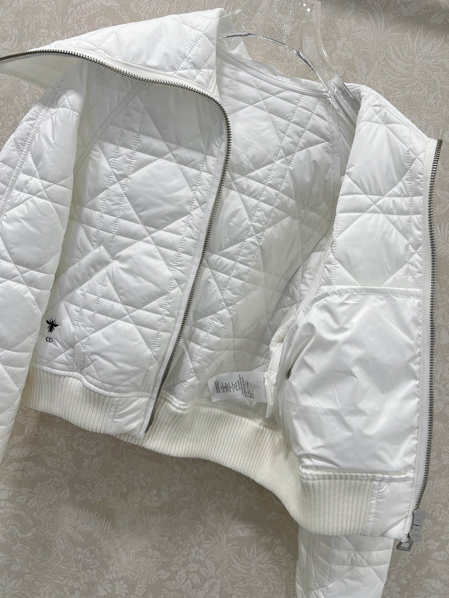 🔥🔥DIO*25新款藤格纹戴妃格夹棉海军领马棉衣外套 两侧口袋💕小蜜蜂刺绣 袖口下摆均以羊毛螺纹针织设计