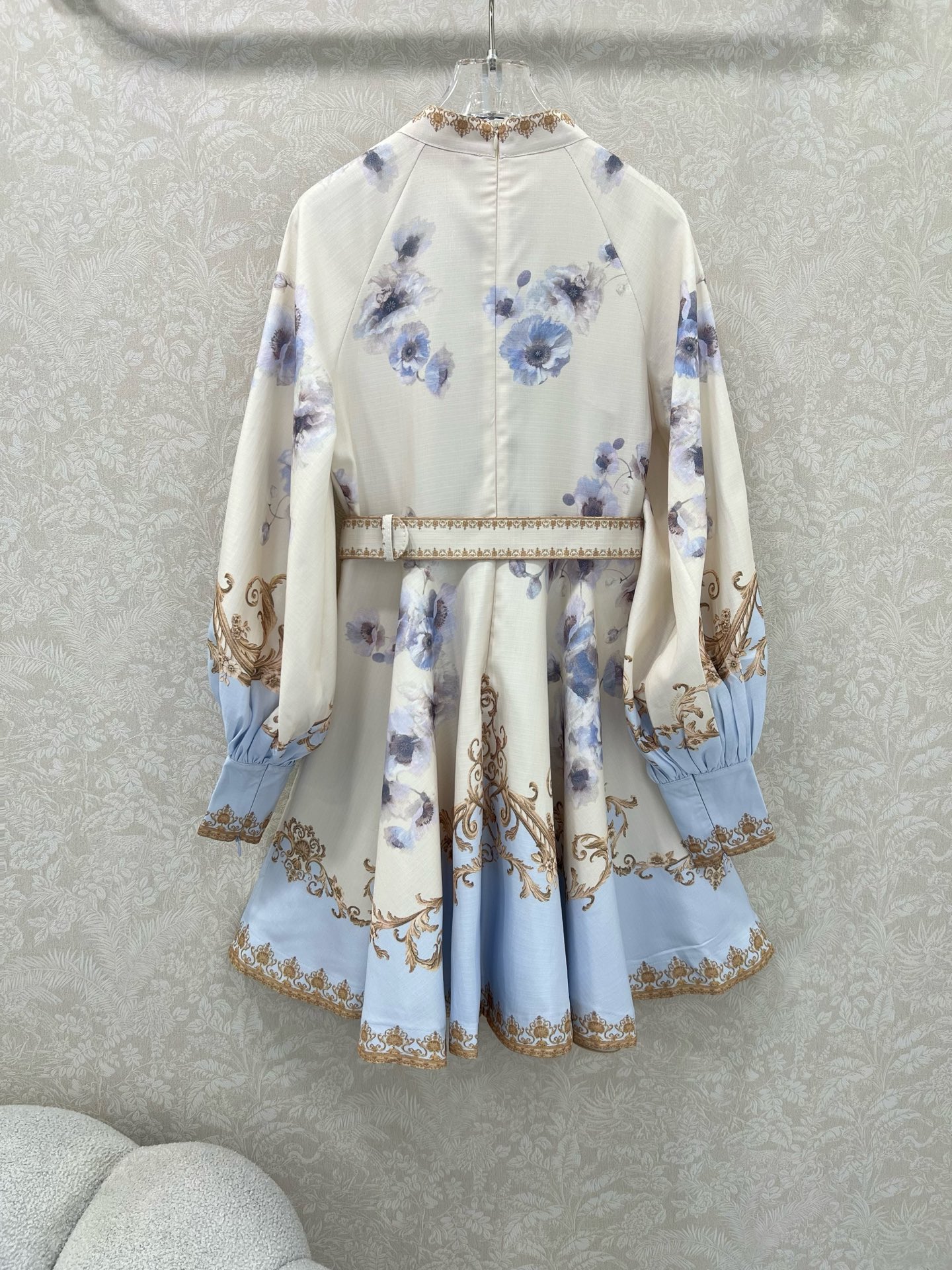 🔥🔥Zimmerman*兹/默曼 25新款宫廷花紫荆花系列 同步上新啦~短款‼️连衣裙 小立领和灯笼袖设