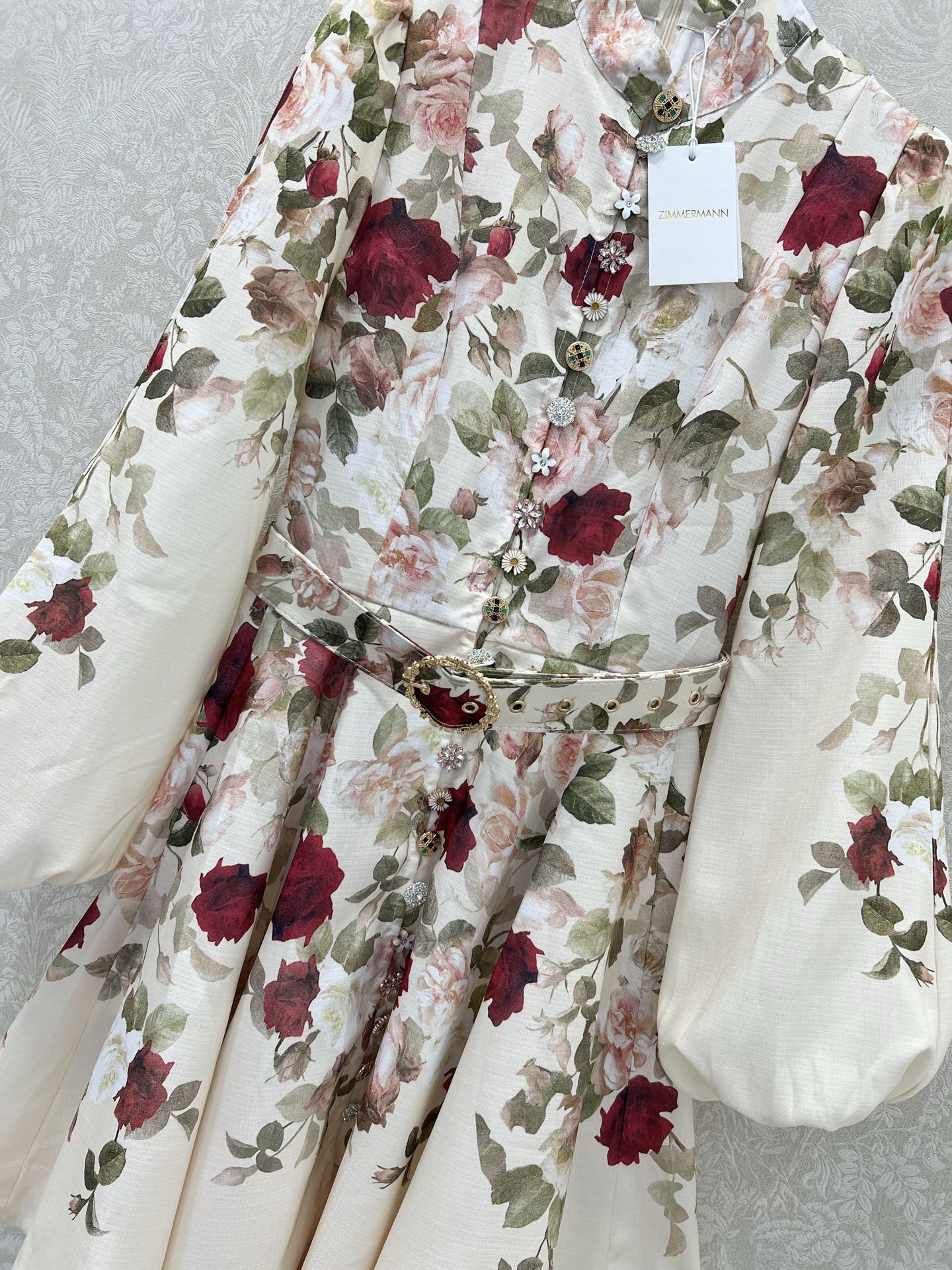 🔥🔥Zimmerman*兹/默曼 25新款玫瑰花系列 短款连衣裙 小立领和灯笼袖设计 前襟定制多宝花样五