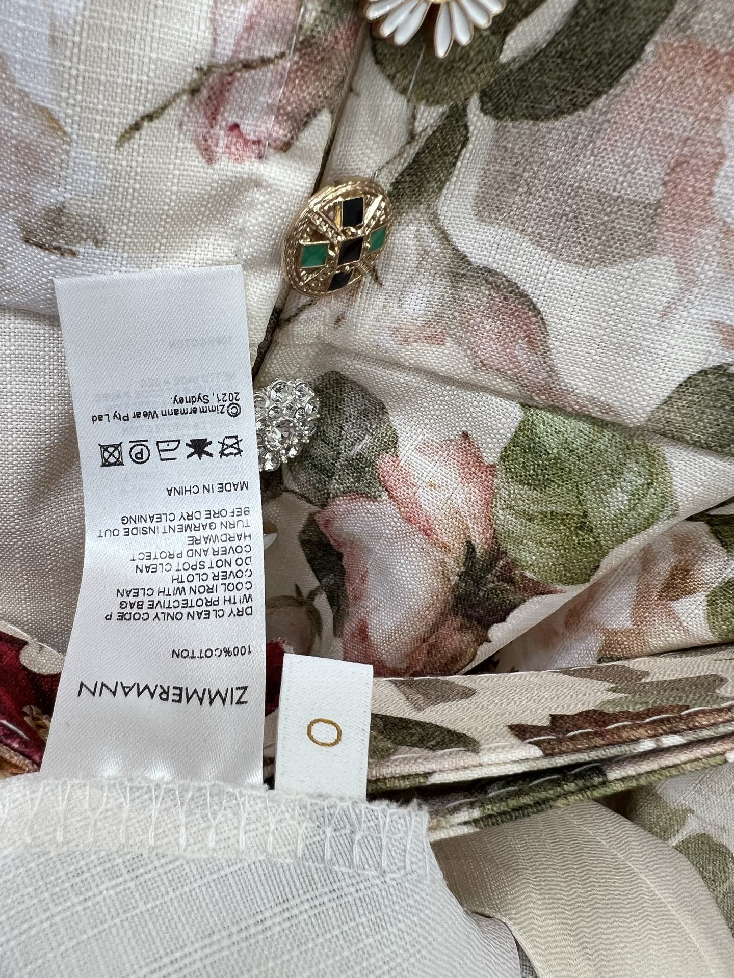 🔥🔥Zimmerman*兹/默曼 25新款玫瑰花系列 短款连衣裙 小立领和灯笼袖设计 前襟定制多宝花样五