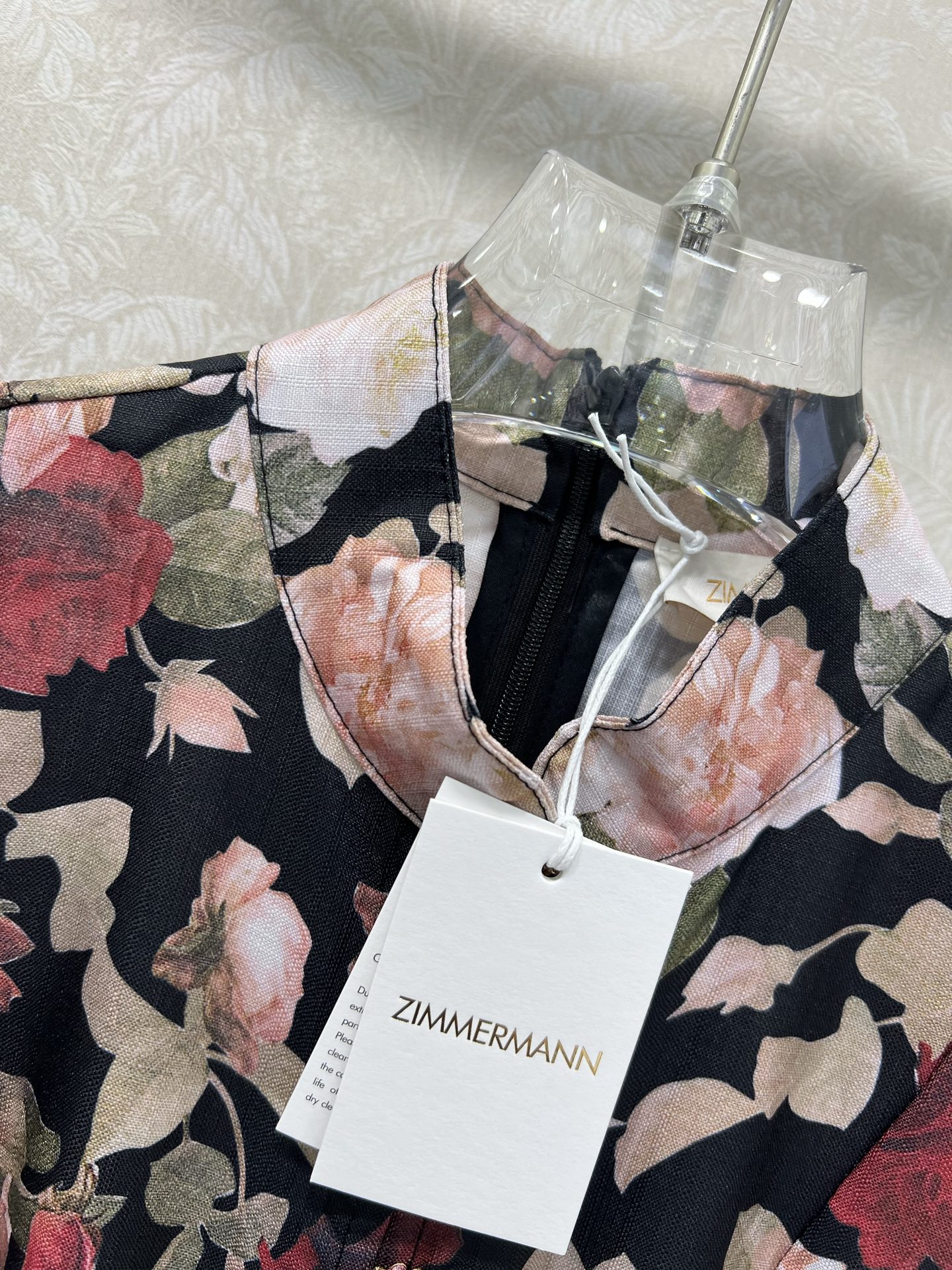 🔥🔥Zimmerman*兹/默曼 25新款玫瑰花系列 短款连衣裙 小立领和灯笼袖设计 前襟定制多宝花样五