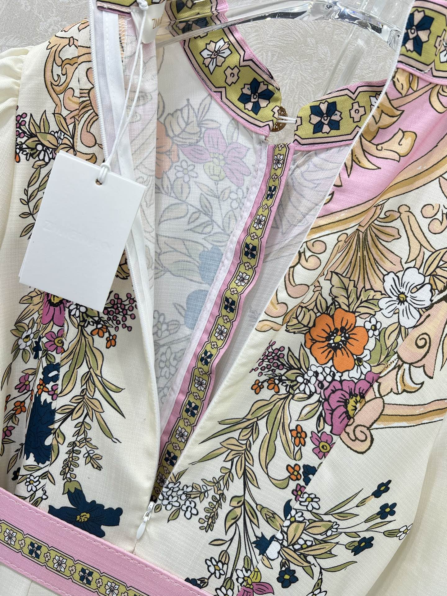 🔥🔥Zimmerman*兹/默曼 25新款定位印花系列 同步上新啦~长款‼️连衣裙 小立领和灯笼袖设计 