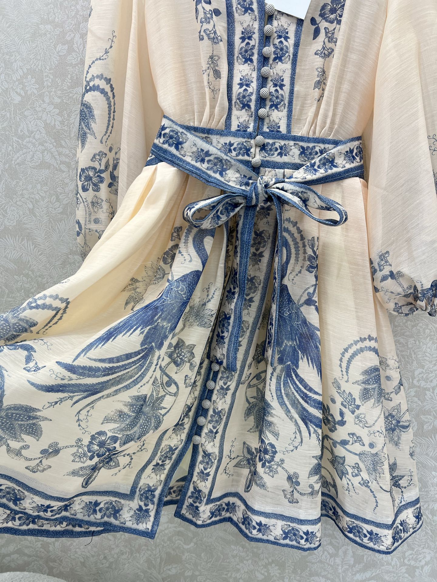 新出短款蓝色🩵🔥🔥Zimmerman*兹/默曼 25新款连衣裙 V领蓬蓬泡泡袖公主袖设计 搭配定制腰带 