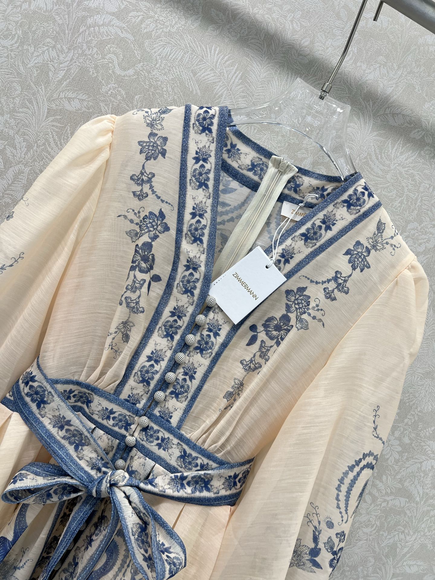 新出短款蓝色🩵🔥🔥Zimmerman*兹/默曼 25新款连衣裙 V领蓬蓬泡泡袖公主袖设计 搭配定制腰带 