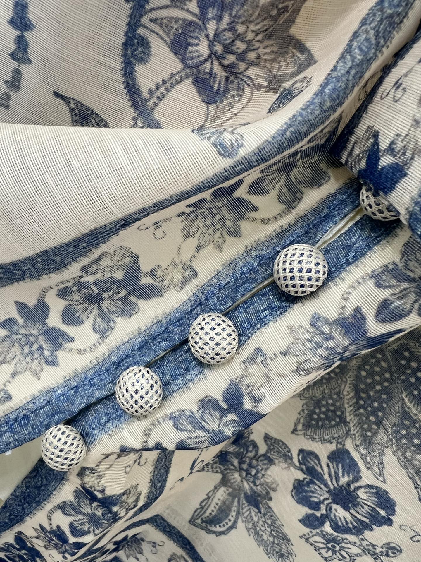 新出短款蓝色🩵🔥🔥Zimmerman*兹/默曼 25新款连衣裙 V领蓬蓬泡泡袖公主袖设计 搭配定制腰带 