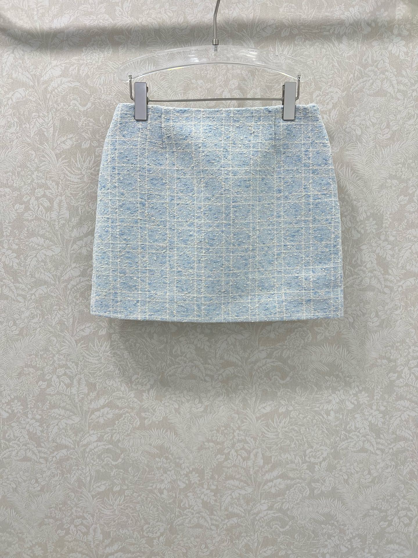 蓝色出货啦🔥🔥Dio* 25新款藤格提花半裙 马卡龙配色出货啦！绝美的藕粉跟浅蓝色 🩷🩵定制YB进口粗纺