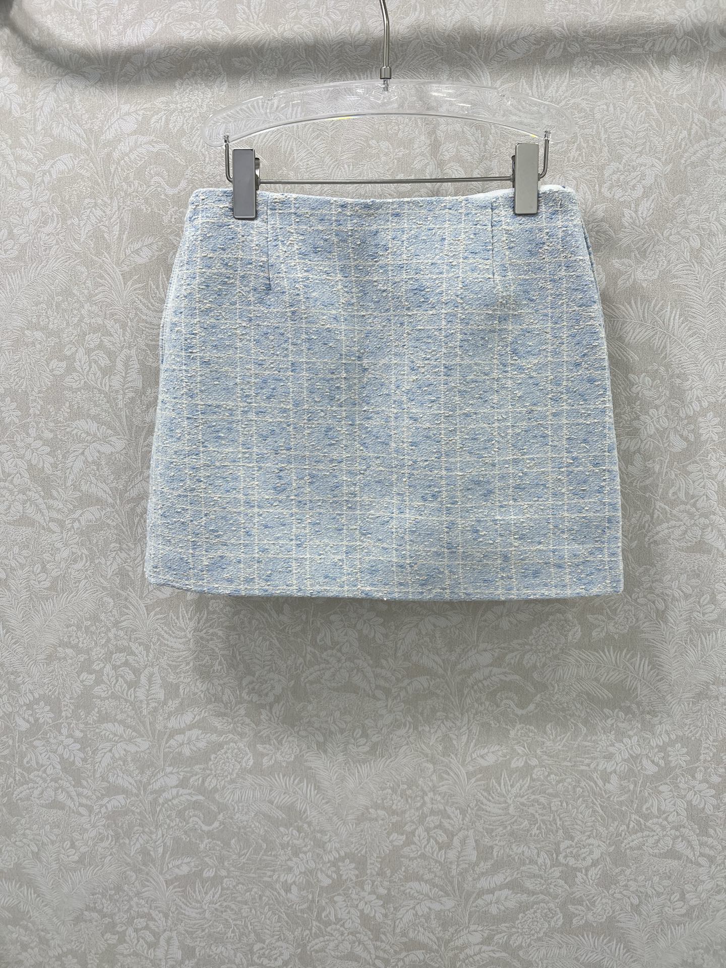 蓝色出货啦🔥🔥Dio* 25新款藤格提花半裙 马卡龙配色出货啦！绝美的藕粉跟浅蓝色 🩷🩵定制YB进口粗纺