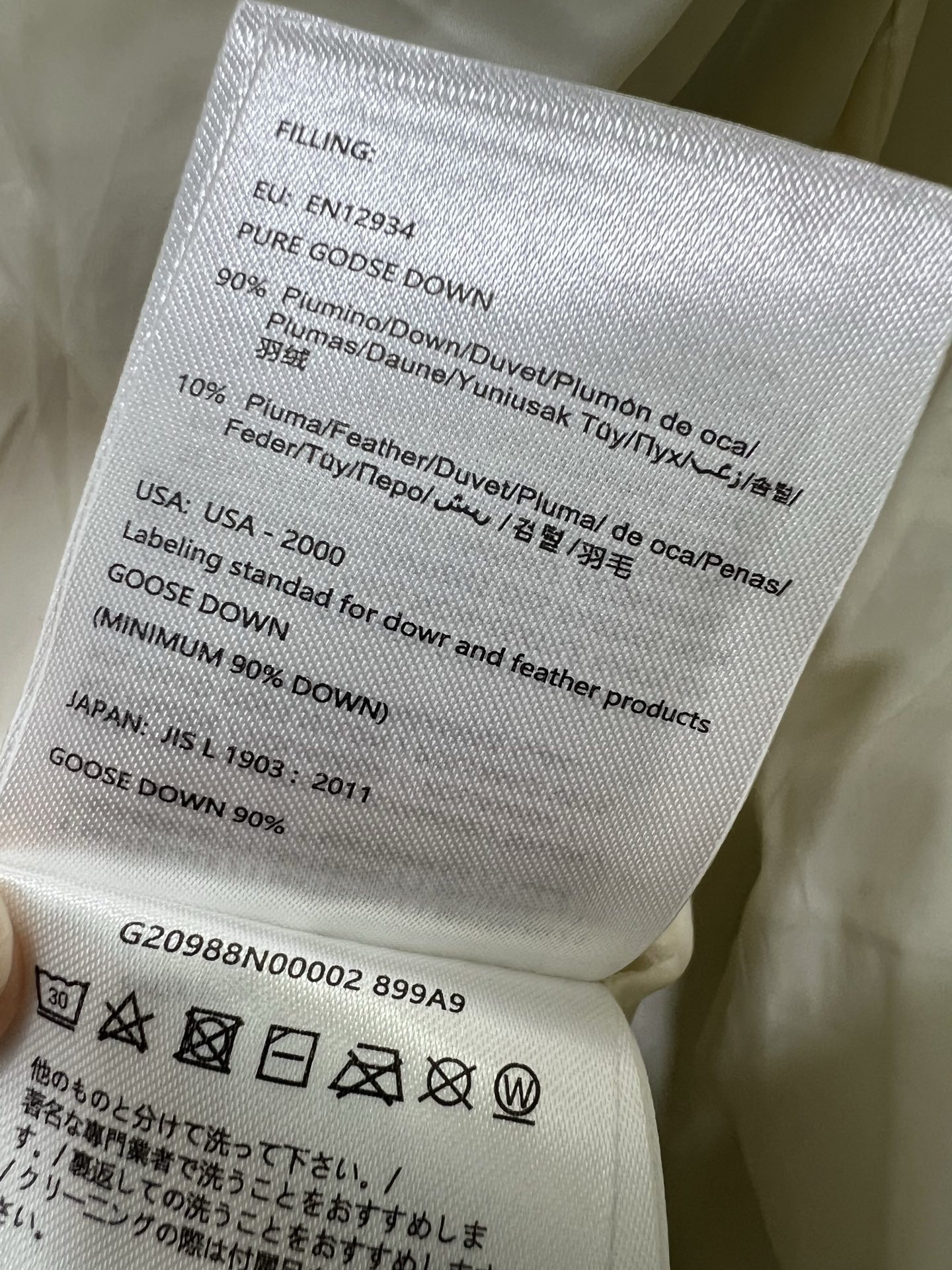 🔥🔥Moncle*25新款滑雪系列仿羊羔毛羽绒马甲，定制环保泰迪绒毛毛面料软糯细腻，气质双拉链抽绳下摆设