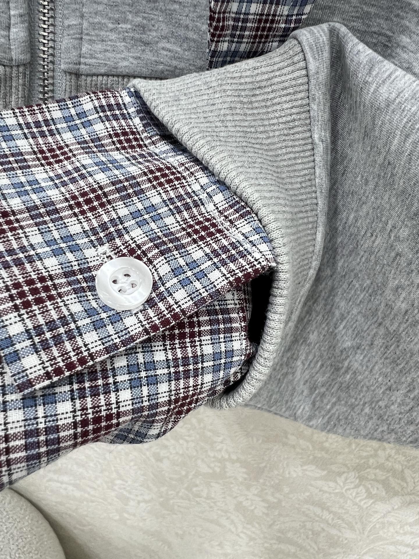 🔥🔥miumi*25新款气质假两件设计拼色卫衣套装！复古风甜妹减龄运动少女连帽外套搭配超短半裙一套上身绝