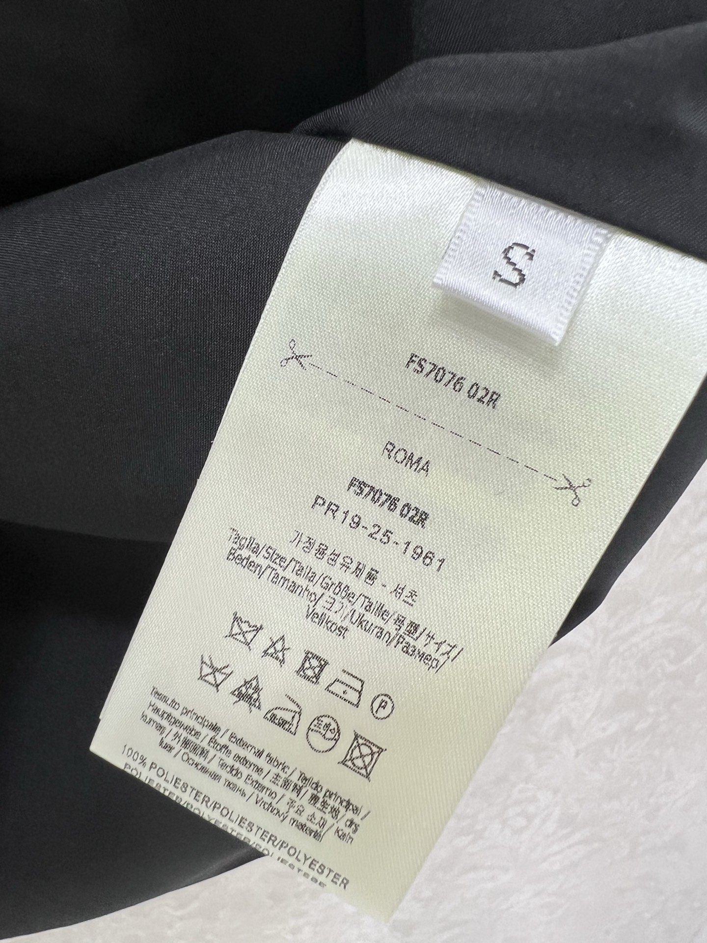 🔥🔥FEND*25新款老花腰带马甲外套   定制YB进口提花面料保证成衣挺括感  贴肤也极具舒适    