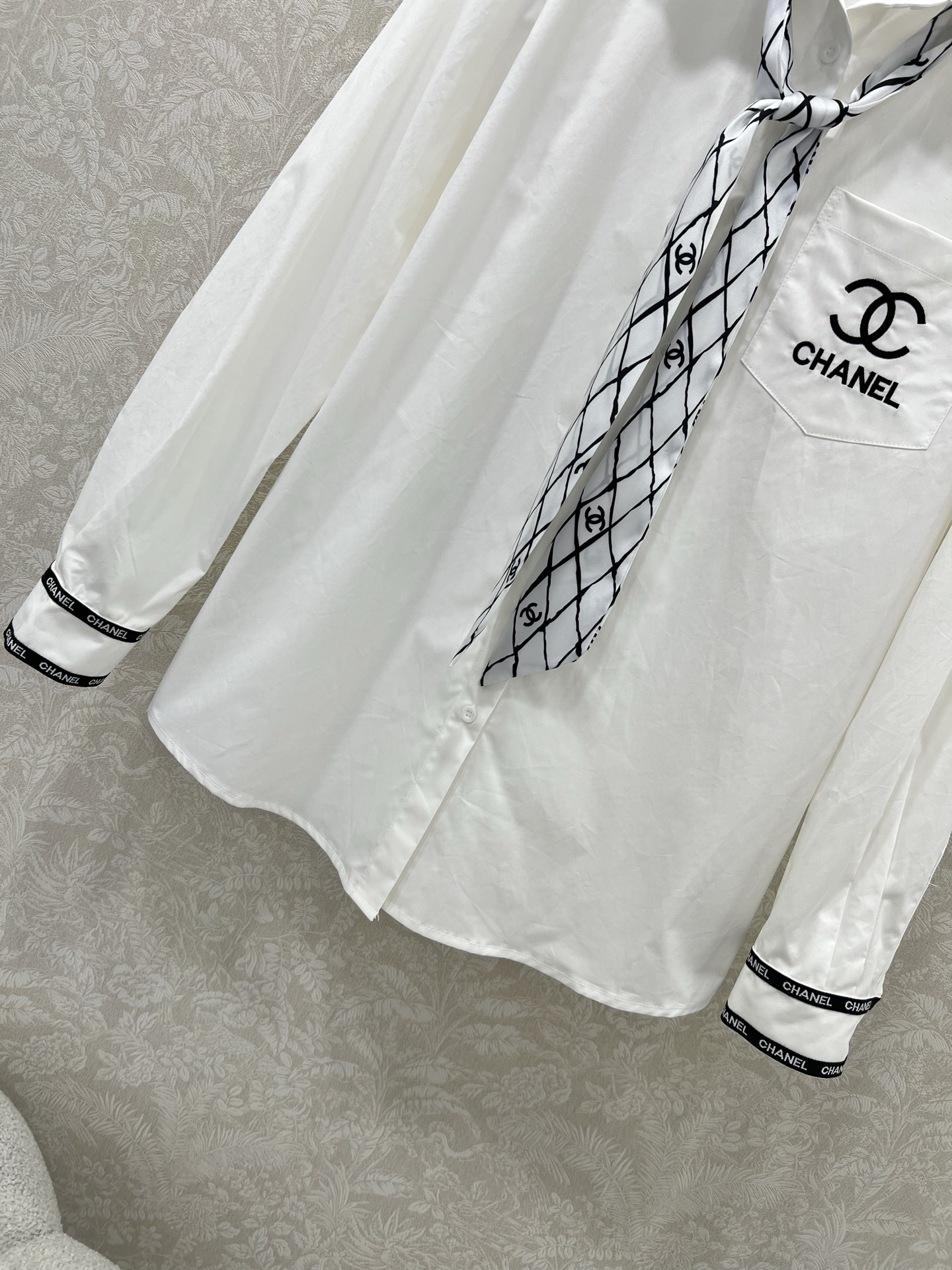 🔥🔥chan*l 25新款翻领长袖配丝巾衬衣 定制双c印花丝巾 可拆卸单独搭配 全新定制YB棉 前排扣设