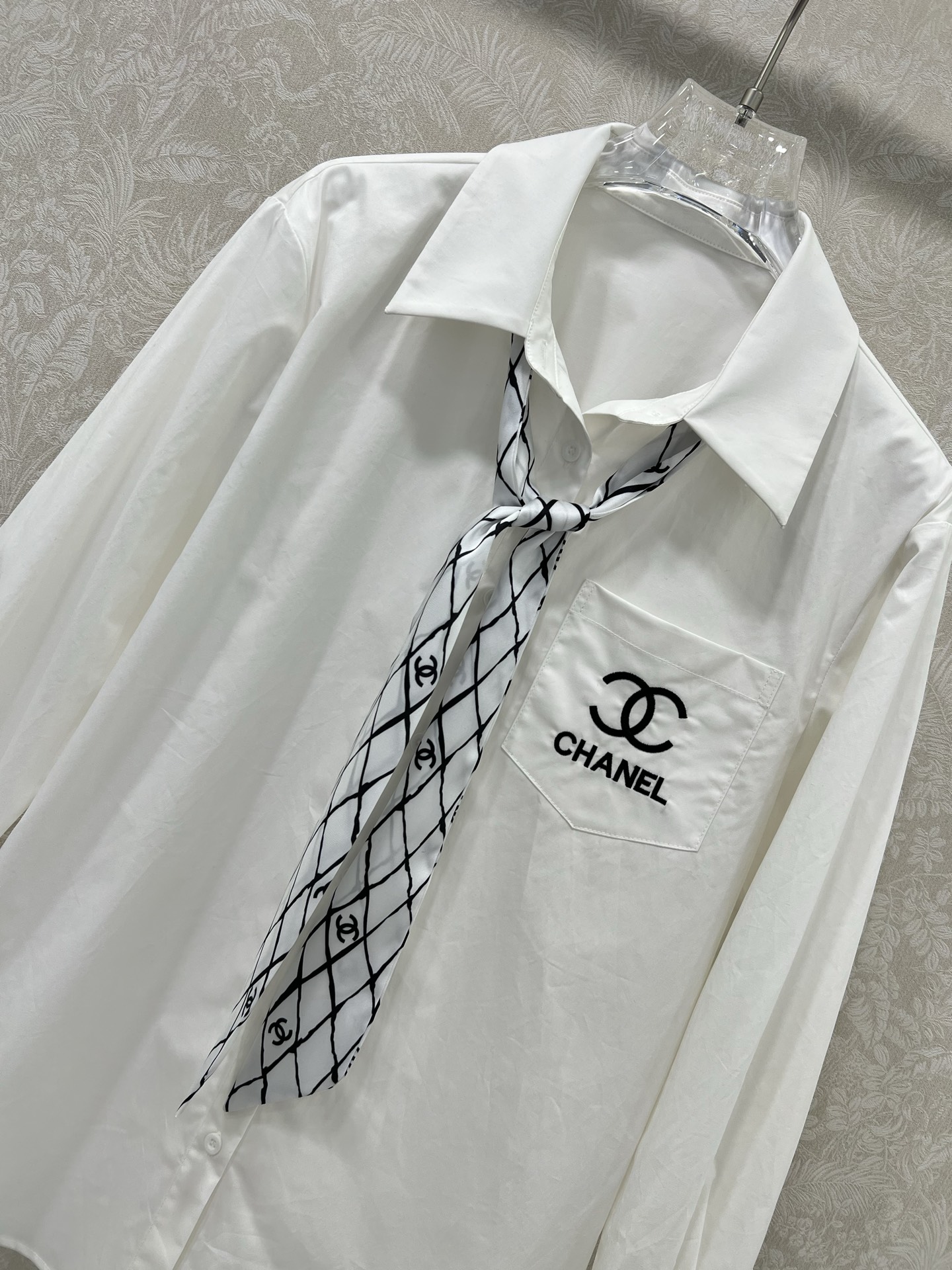 🔥🔥chan*l 25新款翻领长袖配丝巾衬衣 定制双c印花丝巾 可拆卸单独搭配 全新定制YB棉 前排扣设
