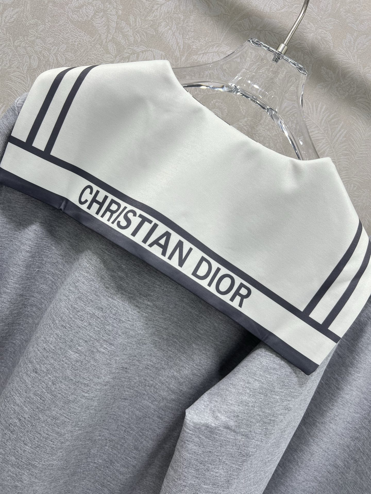 外套双面可穿🔥🔥 DIO*迪/奥25新款套装双面海军风披肩拉链外套➕阔腿长裤的组合  外套小蜜蜂绣花 内