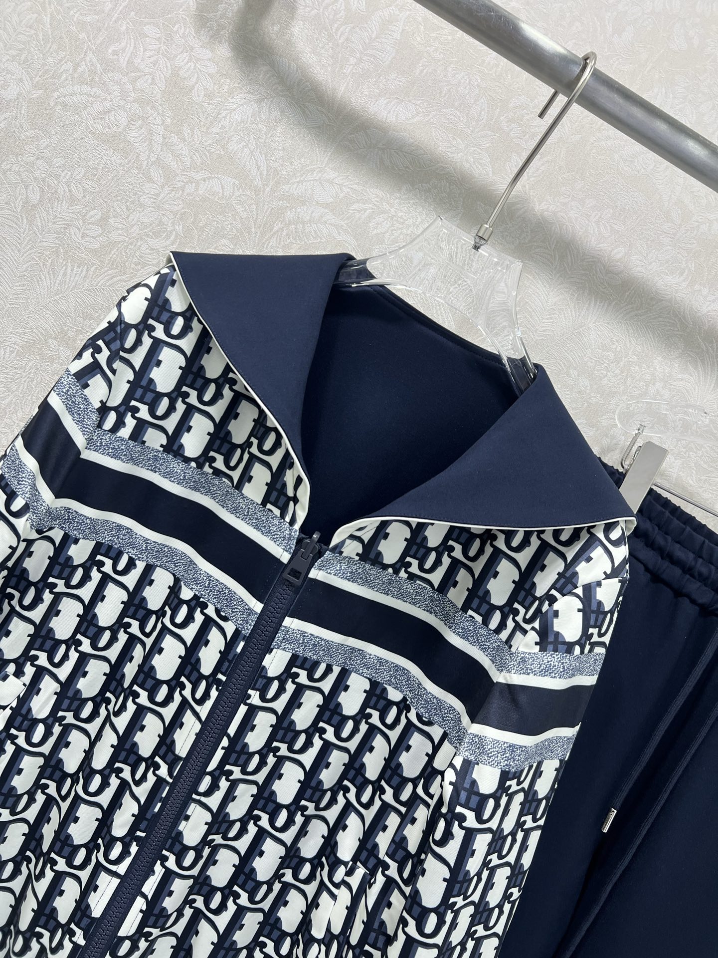 外套双面🔥🔥 DIO*迪/奥25新款套装双面海军风披肩拉链外套➕阔腿长裤的组合  外套小蜜蜂绣花 内里经