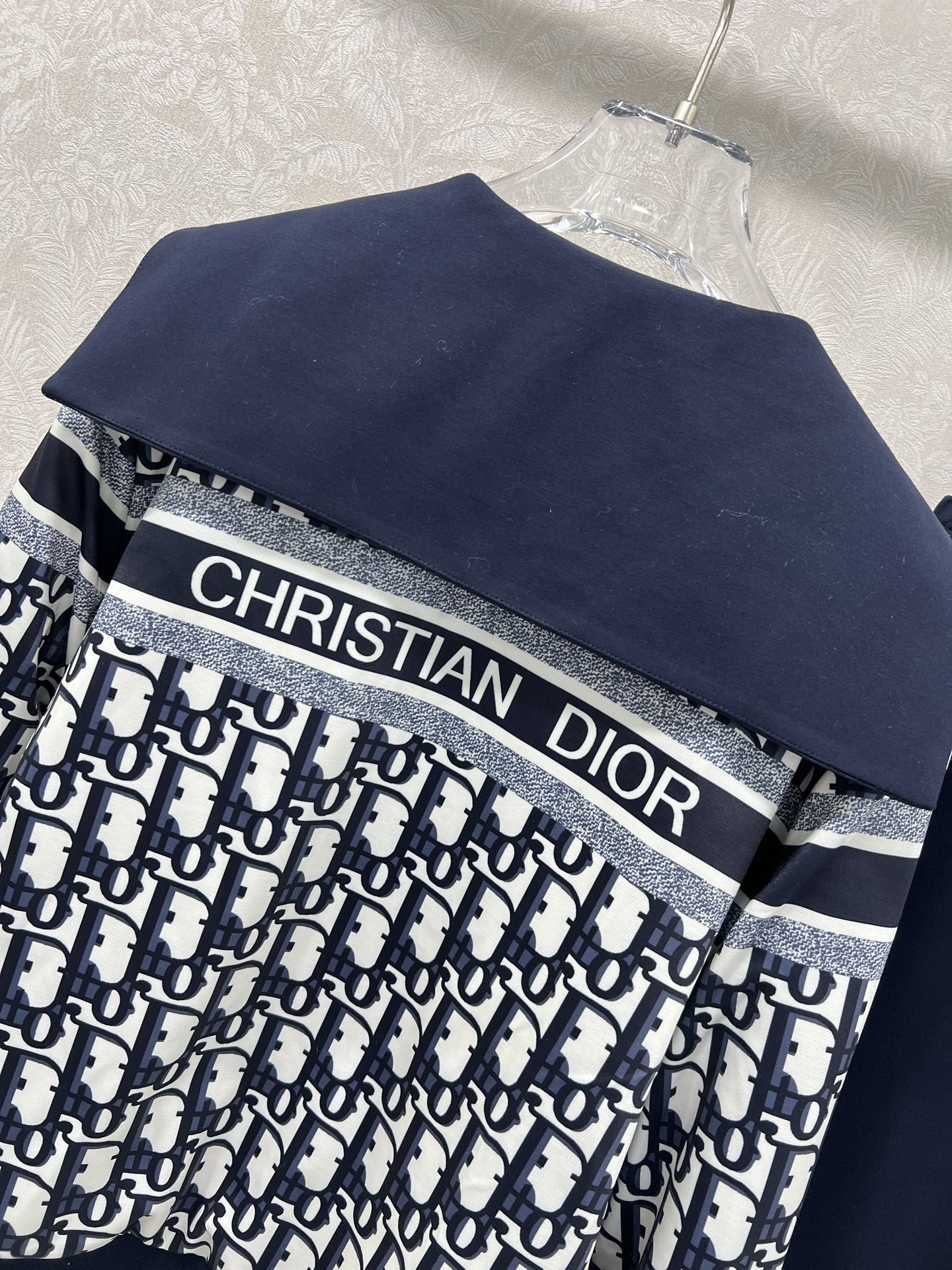 外套双面🔥🔥 DIO*迪/奥25新款套装双面海军风披肩拉链外套➕阔腿长裤的组合  外套小蜜蜂绣花 内里经