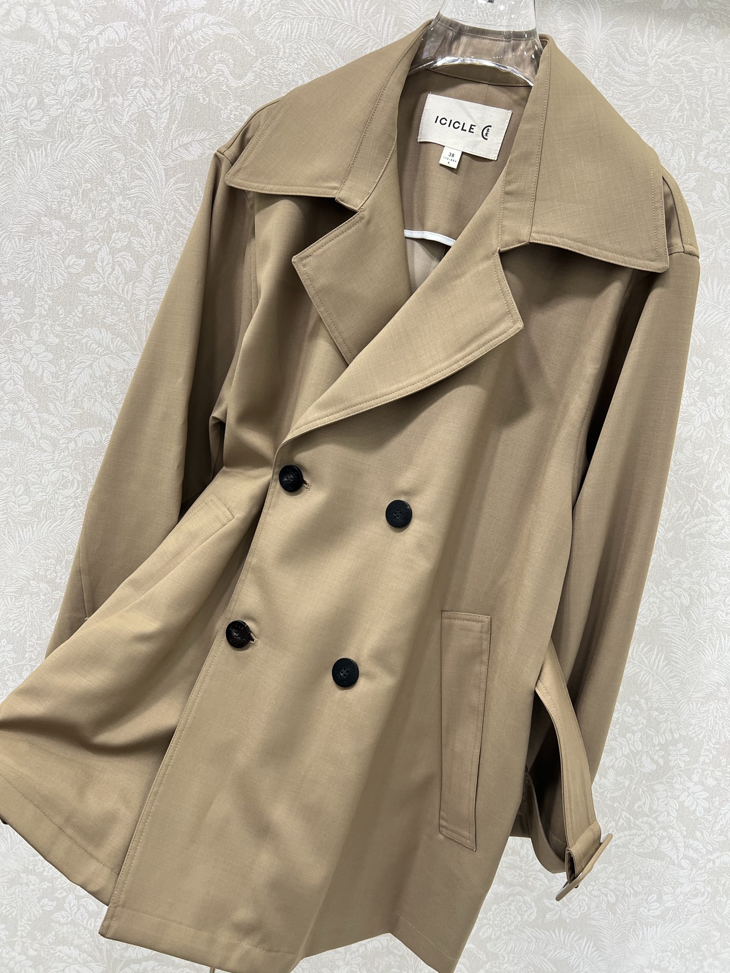 🔥🔥ICICLE 25新款丝毛翻领双排扣外套 行走的高定，长期主义老钱风穿搭，独家定制丝毛面料 翻领双排