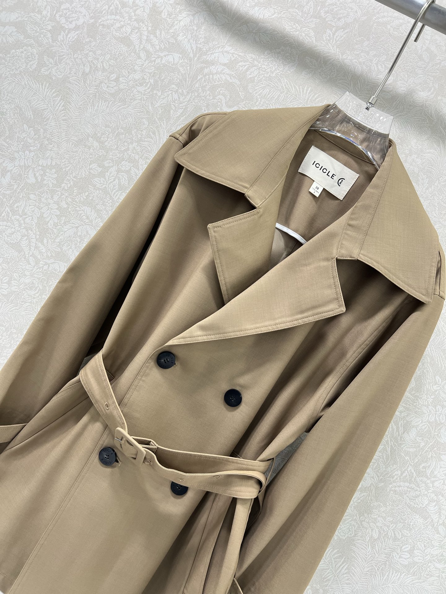 🔥🔥ICICLE 25新款丝毛翻领双排扣外套 行走的高定，长期主义老钱风穿搭，独家定制丝毛面料 翻领双排