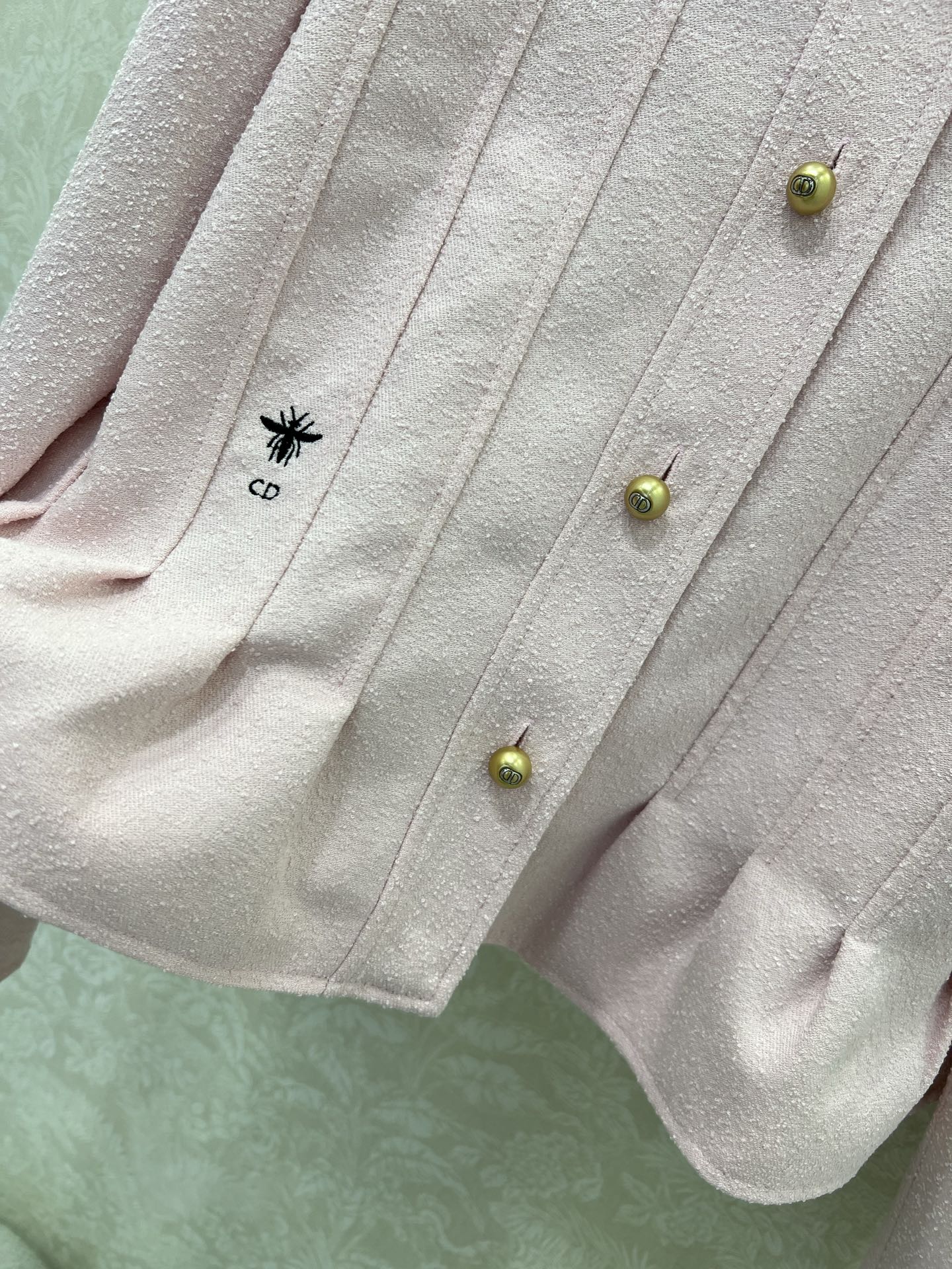 🔥🔥Dio*25新款立领排扣荷叶摆外套 高级又时髦的马卡龙配色 定制CD珍珠扣 立体剪裁版型上身显瘦绝绝