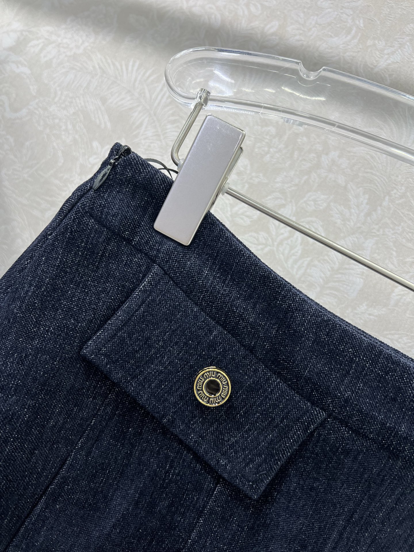 短裙细节🔥🔥 miumi* 25新款套装 磨毛西装外套➕百褶半裙  超火爆的miu系老钱风穿搭 定制mi