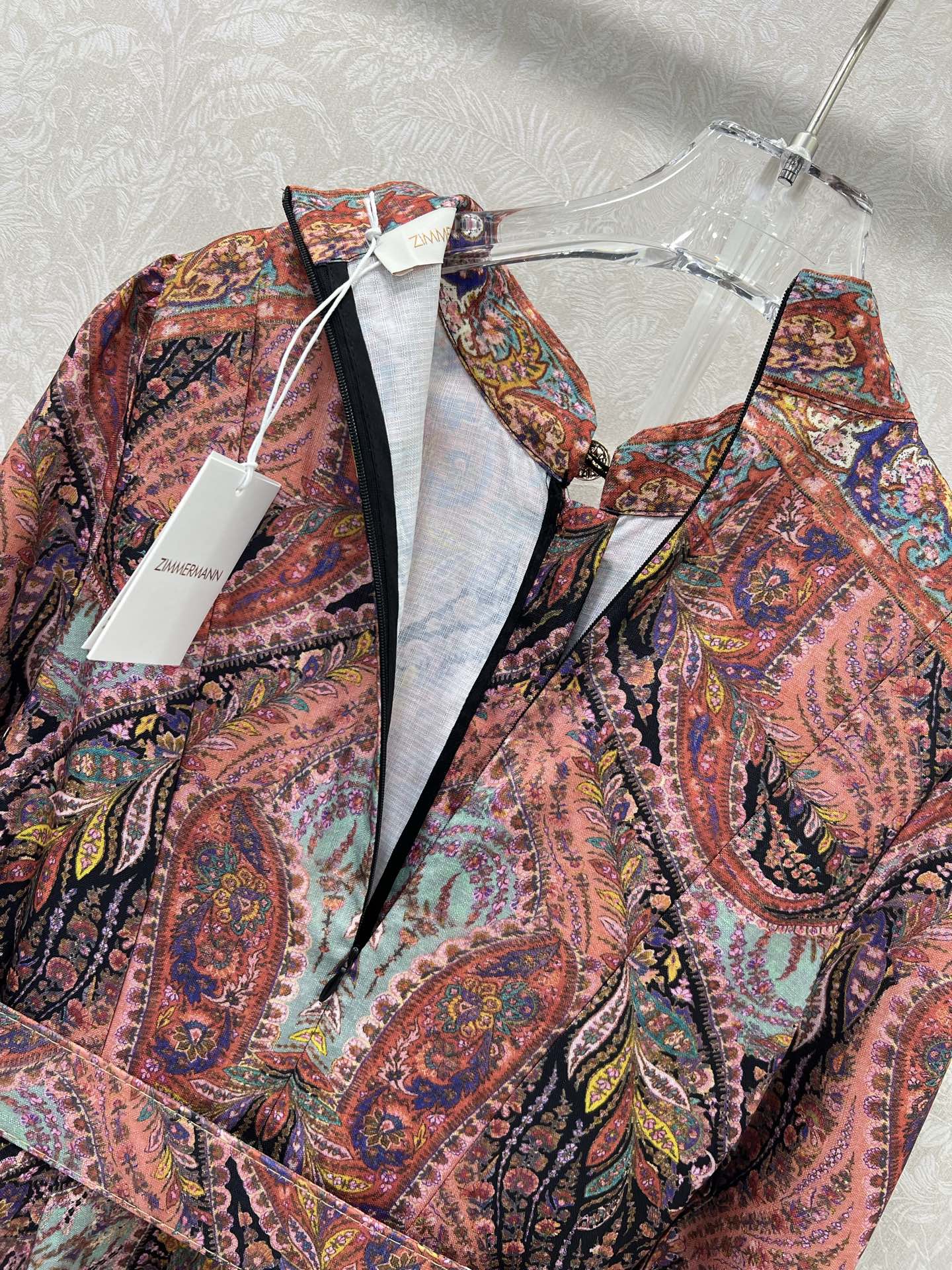 🔥🔥Zimmerman*兹/默曼 25新款定位印花系列 同步上新啦~长款‼️连衣裙 小立领和灯笼袖设计 