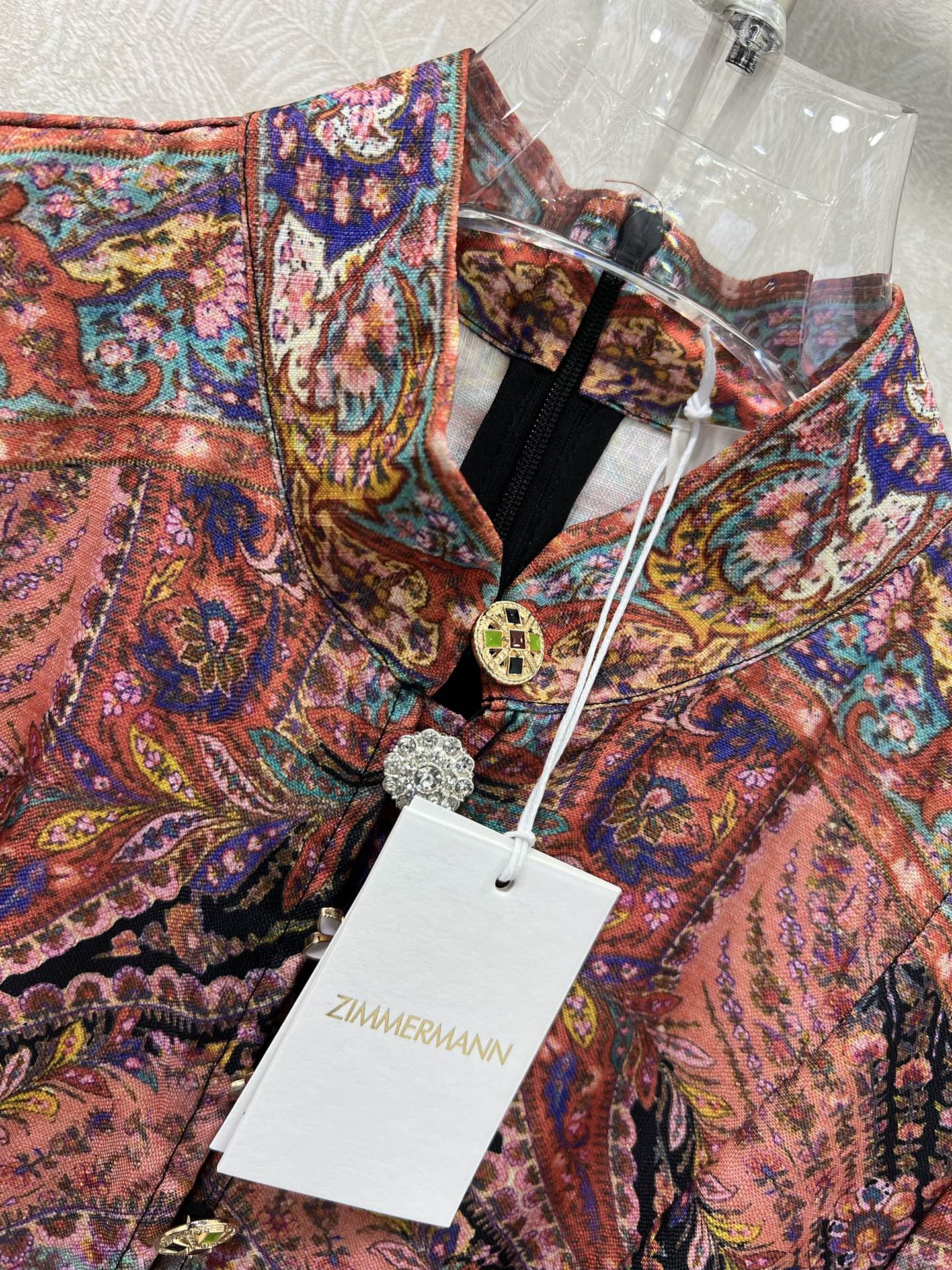 🔥🔥Zimmerman*兹/默曼 25新款定位印花系列 同步上新啦~长款‼️连衣裙 小立领和灯笼袖设计 