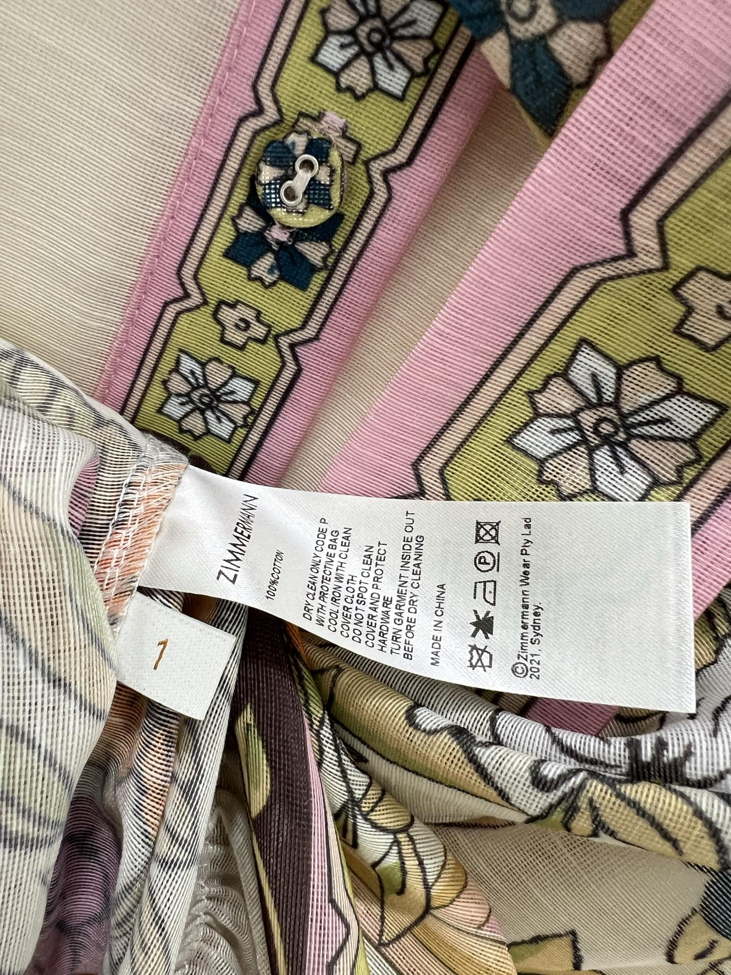 🔥🔥Zimmerman*兹/默曼 25新款翻领长款连衣裙 灯笼袖设计前襟单排本布包扣设计 袖口收紧变成泡